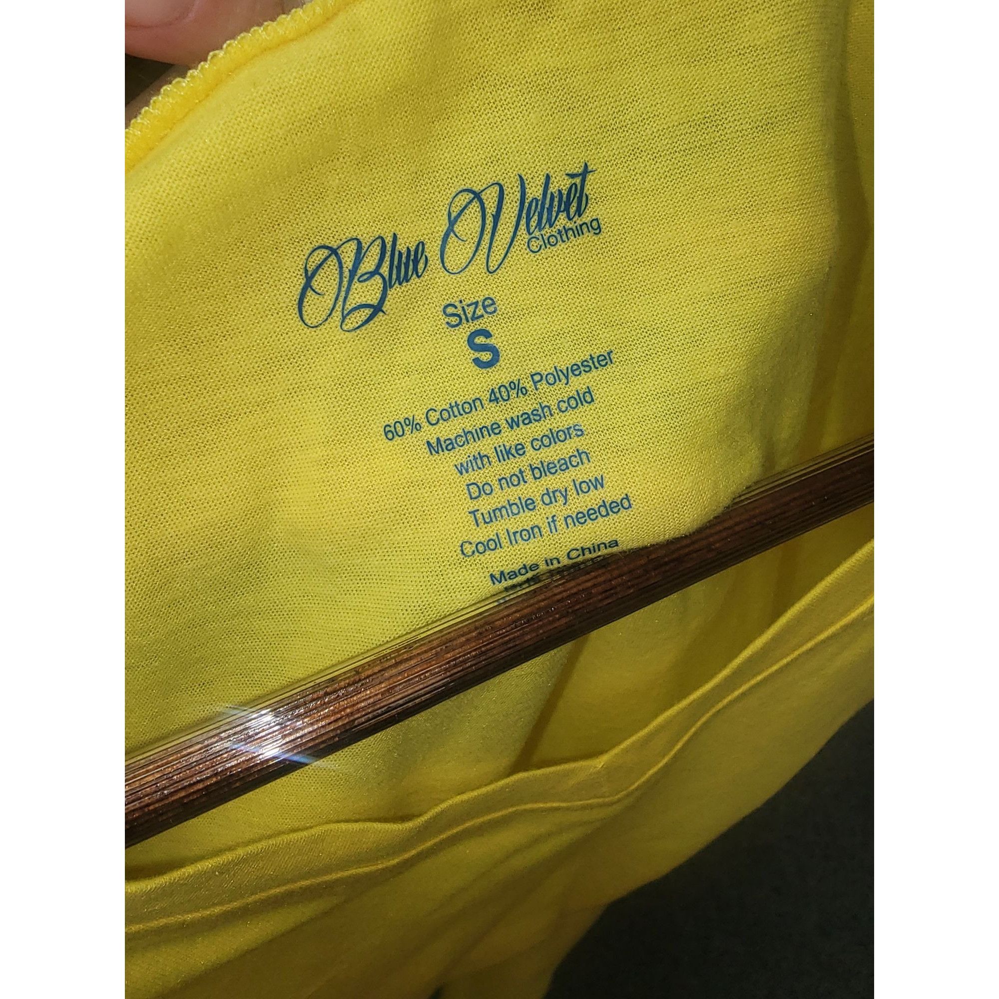 Other Yellow V-Neck Short Sleeve T-Shirt Womens Small By Blue Velv Size S / US 4 / IT 40 - 2 Thumbnail