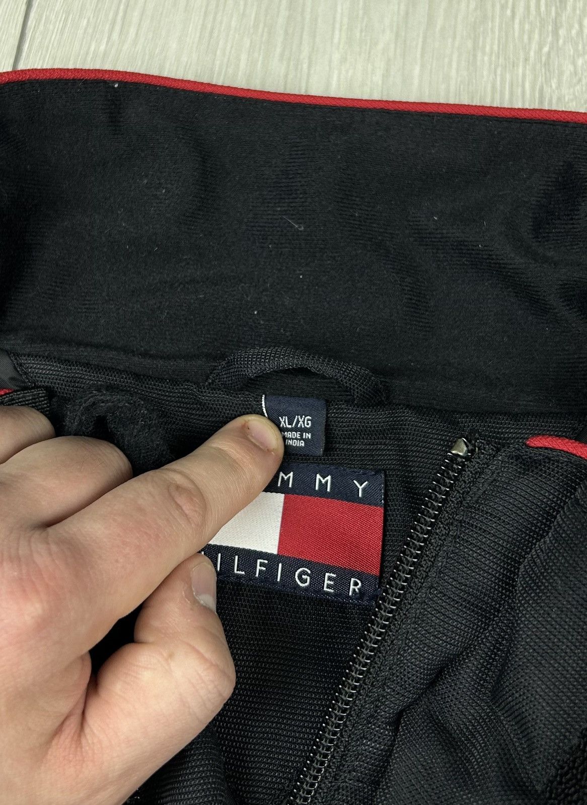 Tommy Hilfiger × Vintage Tommy Hilfiger Vintage Winter Jacket Grey Size XL Size US XL / EU 56 / 4 - 5 Thumbnail
