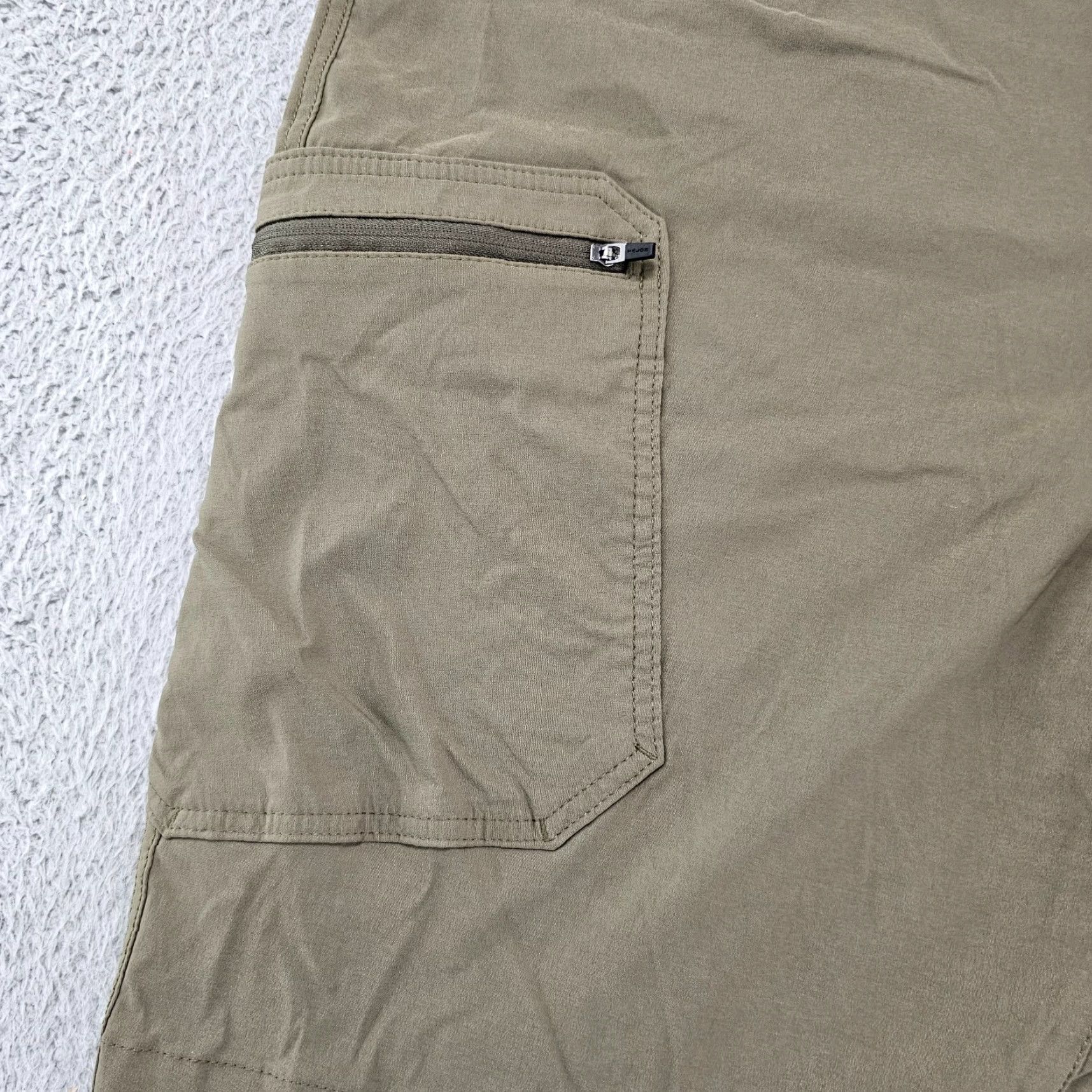 Eddie Bauer Eddie Bauer Shorts Mens 42 Olive Tech Lightweight Outdoor Stretch Cargo Chinos Size US 42 / EU 58 - 2 Thumbnail