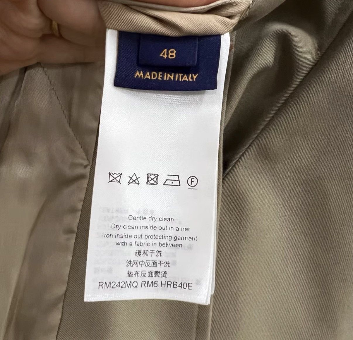 Louis Vuitton Louis Vuitton Khaki Embroidered Logo Baseball Jacket J41 Size US M / EU 48-50 / 2 - 4 Thumbnail