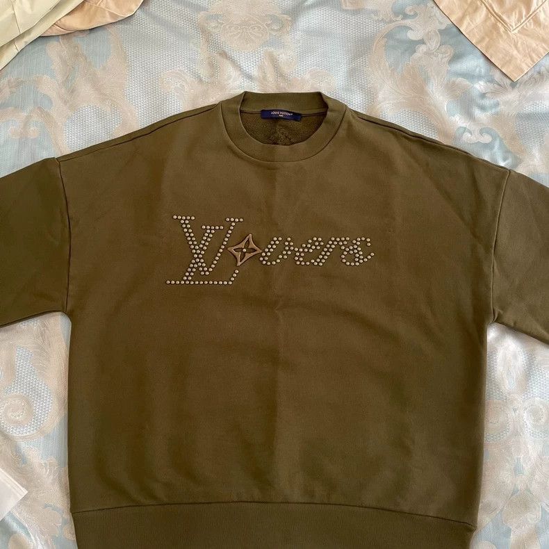 Louis Vuitton louis vuitton oversized sweatshirt in olive green-dmc Size US M / EU 48-50 / 2 - 1 Thumbnail