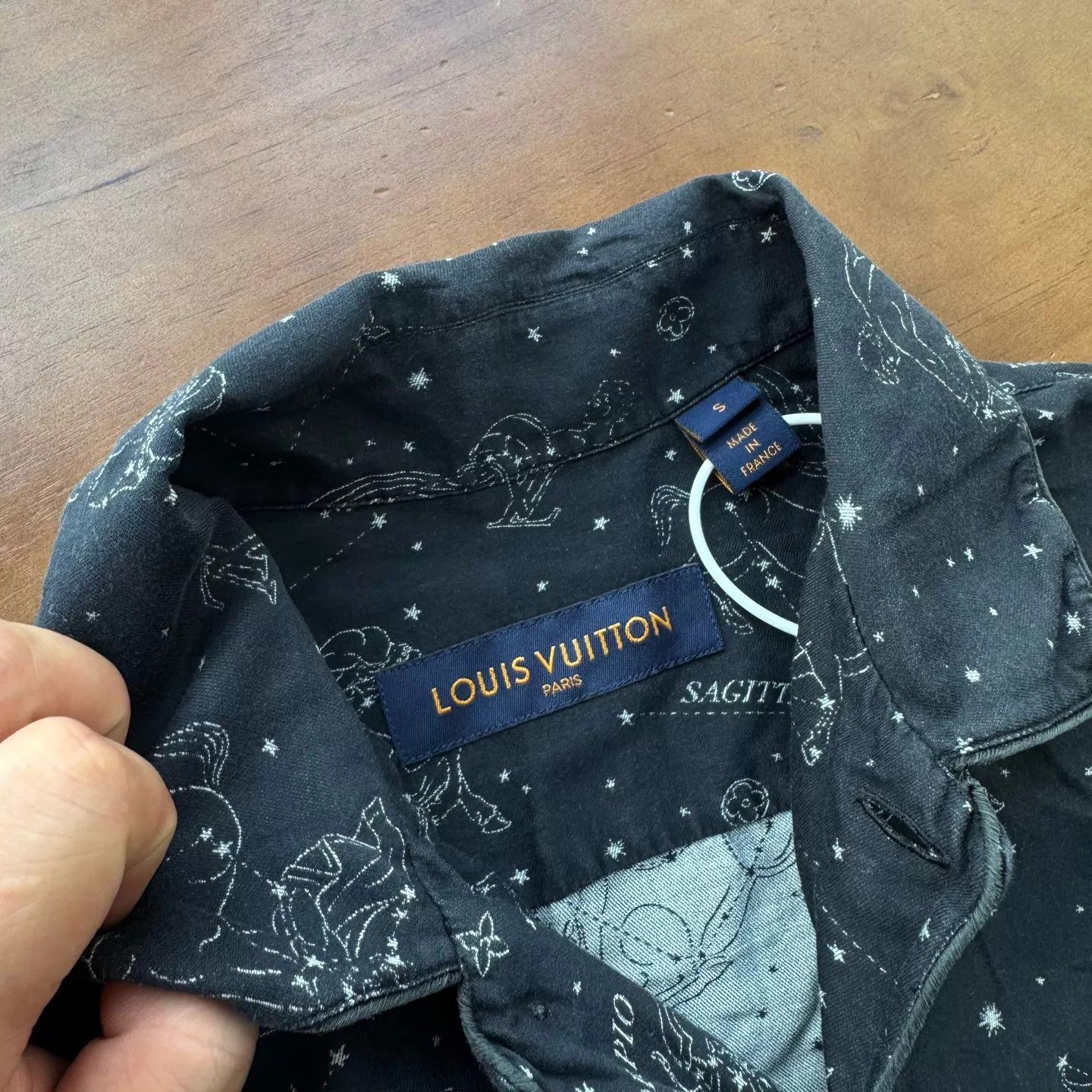 Louis Vuitton LV Zodiac Shirt Size S Size US S / EU 44-46 / 1 - 5 Thumbnail