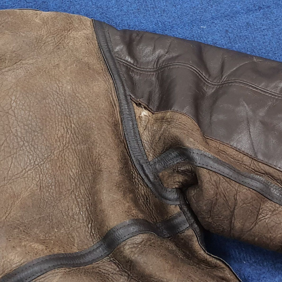 Avirex 90s Avirex Jacket Sheepskin Shearling Flight Leather C303N10 Size US M / EU 48-50 / 2 - 12 Thumbnail