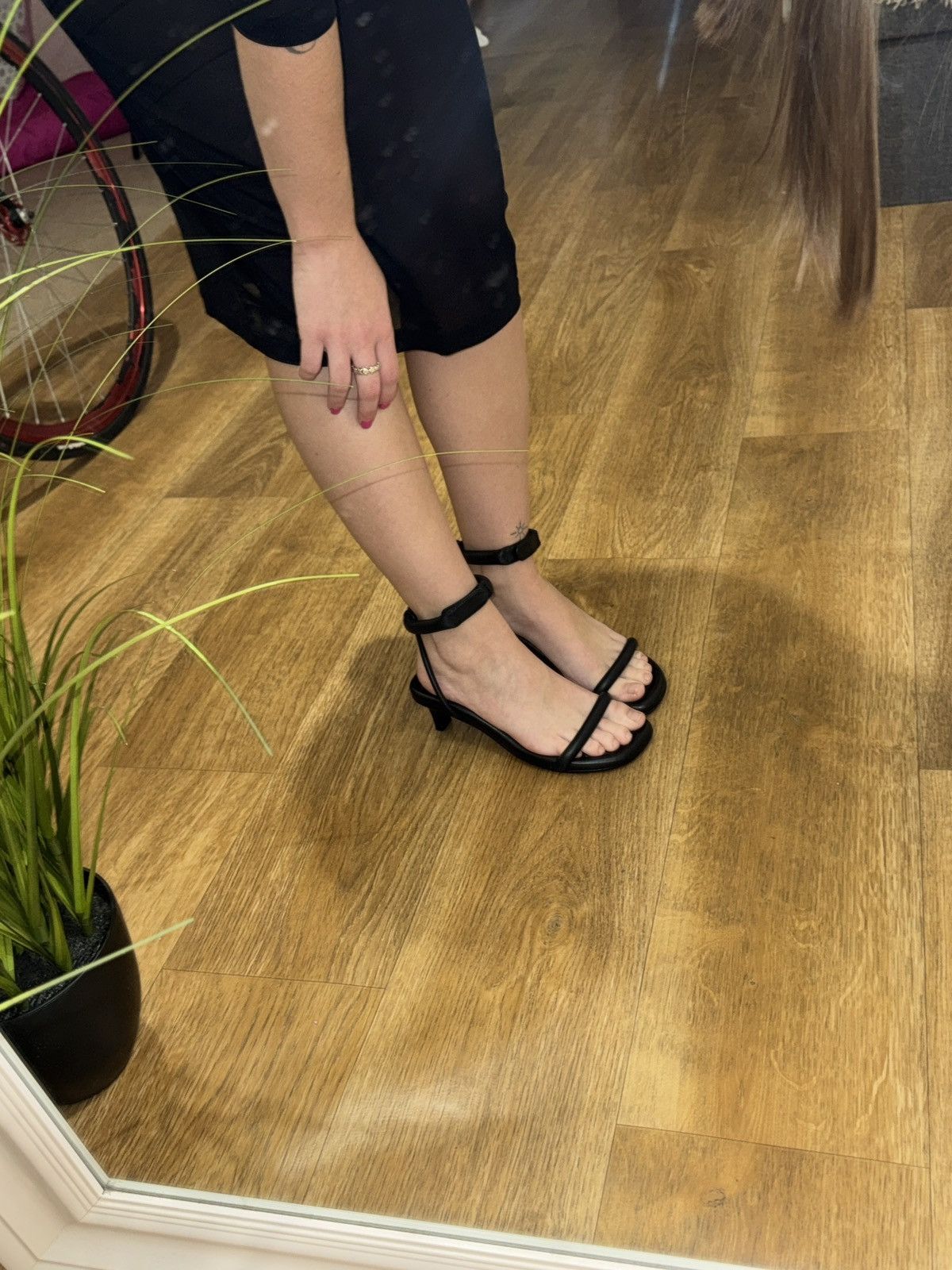 Isabel Marant VINTAGE ISABEL MARANT BLACK LEATHER HEELS Size US 6.5 / IT 36.5 - 7 Thumbnail