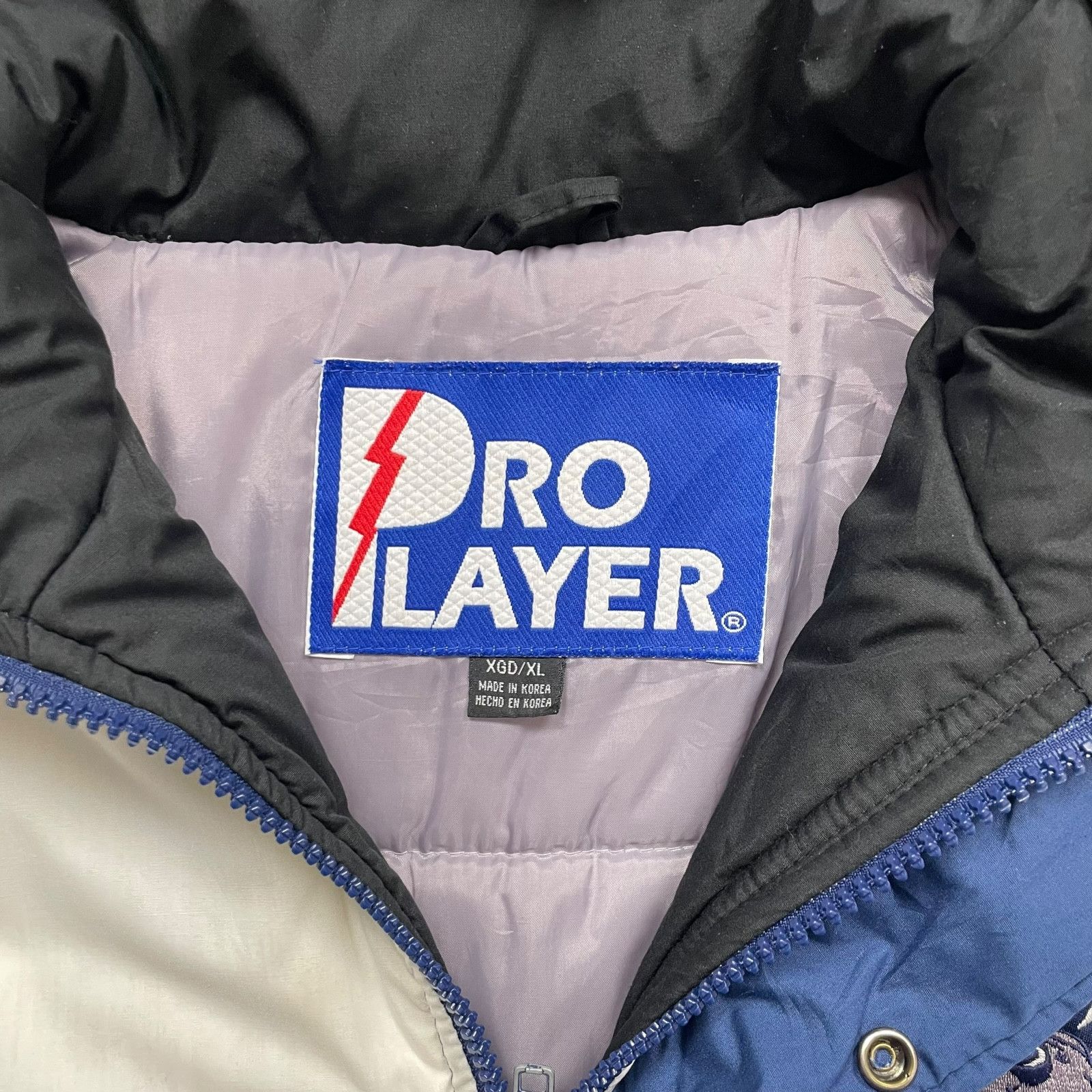 NCAA VTG 90s NCAA NEVADA WOLFPACK PRO PLAYER HOODED PUFFER JACKET Size US XL / EU 56 / 4 - 7 Thumbnail