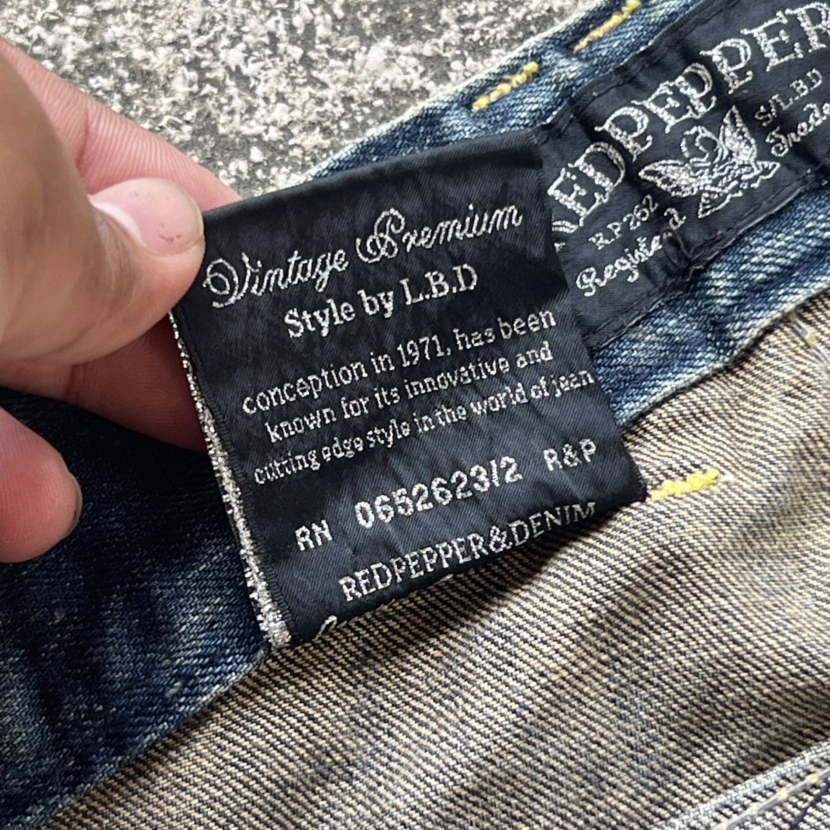 Japanese Brand “RED PEPPER” DISTRESS/FADED BLUE JEANS Size US 30 / EU 46 - 11 Thumbnail