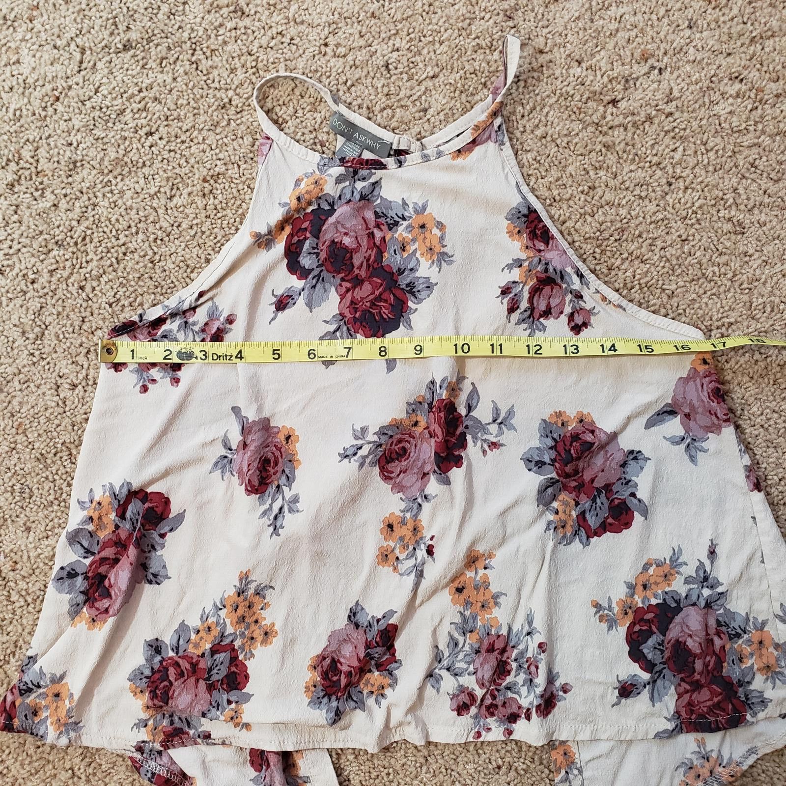 Designer Don't Ask Why Made in Italy Floral Halter Top One Size (S-M) Size ONE SIZE - 6 Thumbnail
