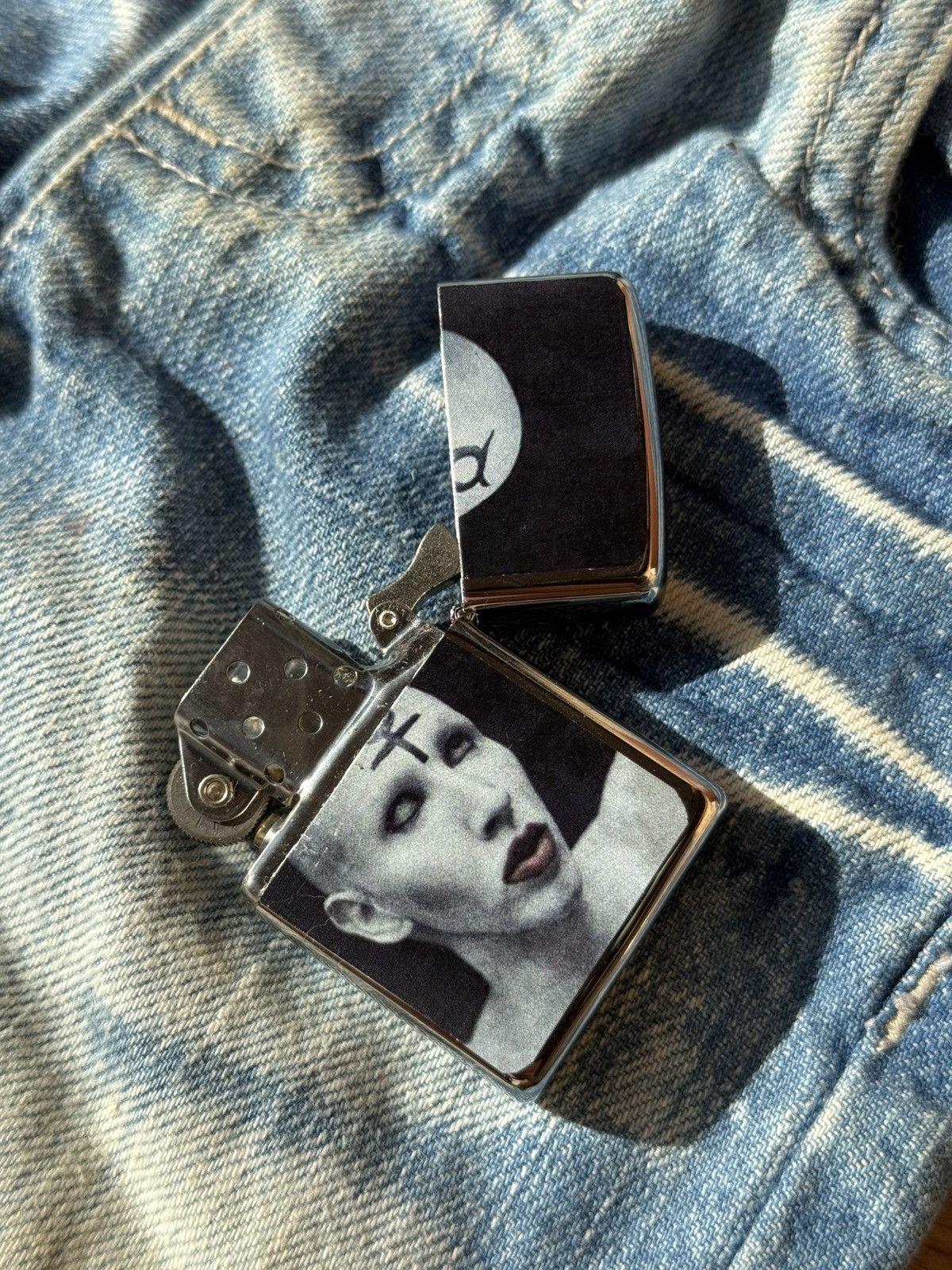 Marilyn Manson 🫨Marilyn Manson vintage two sides CIGAR LIGHTER Size ONE SIZE - 3 Thumbnail