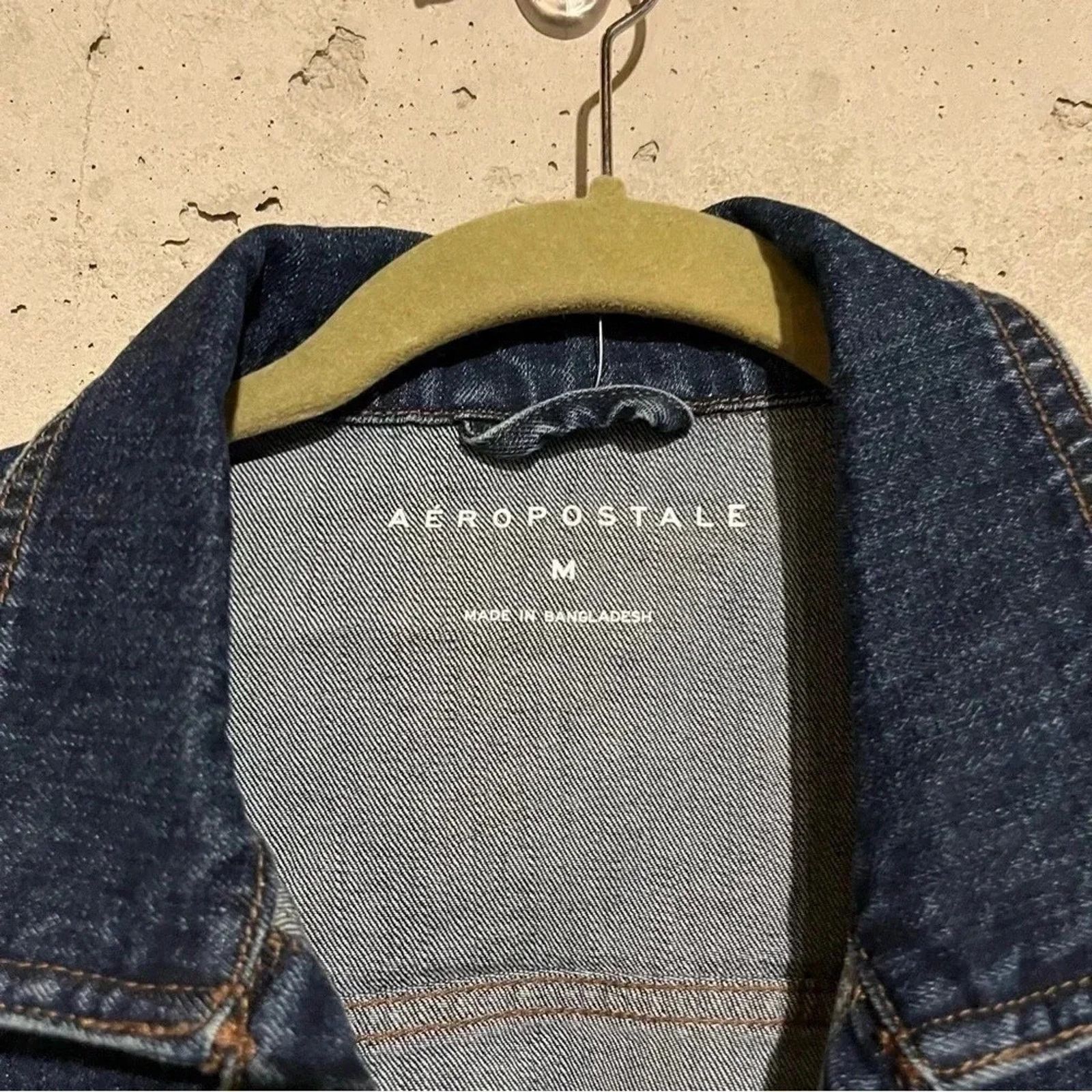 Aeropostale AEROPOSTALE Blue Distressed Denim Cropped Jean Jacket sz M Size M / US 6-8 / IT 42-44 - 4 Thumbnail