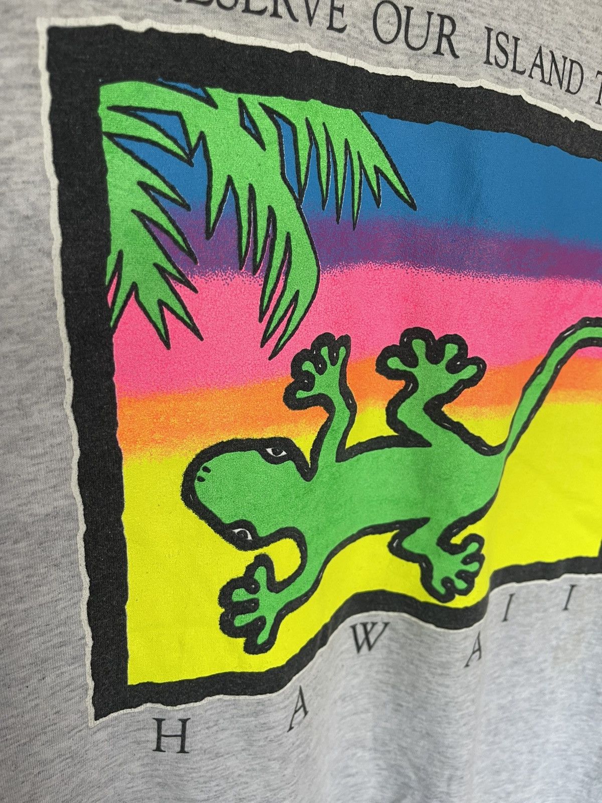 Vintage Vintage 80's Hanes Beefy-T Gecko Hawaii Shirt Tee Size US L / EU 52-54 / 3 - 9 Thumbnail