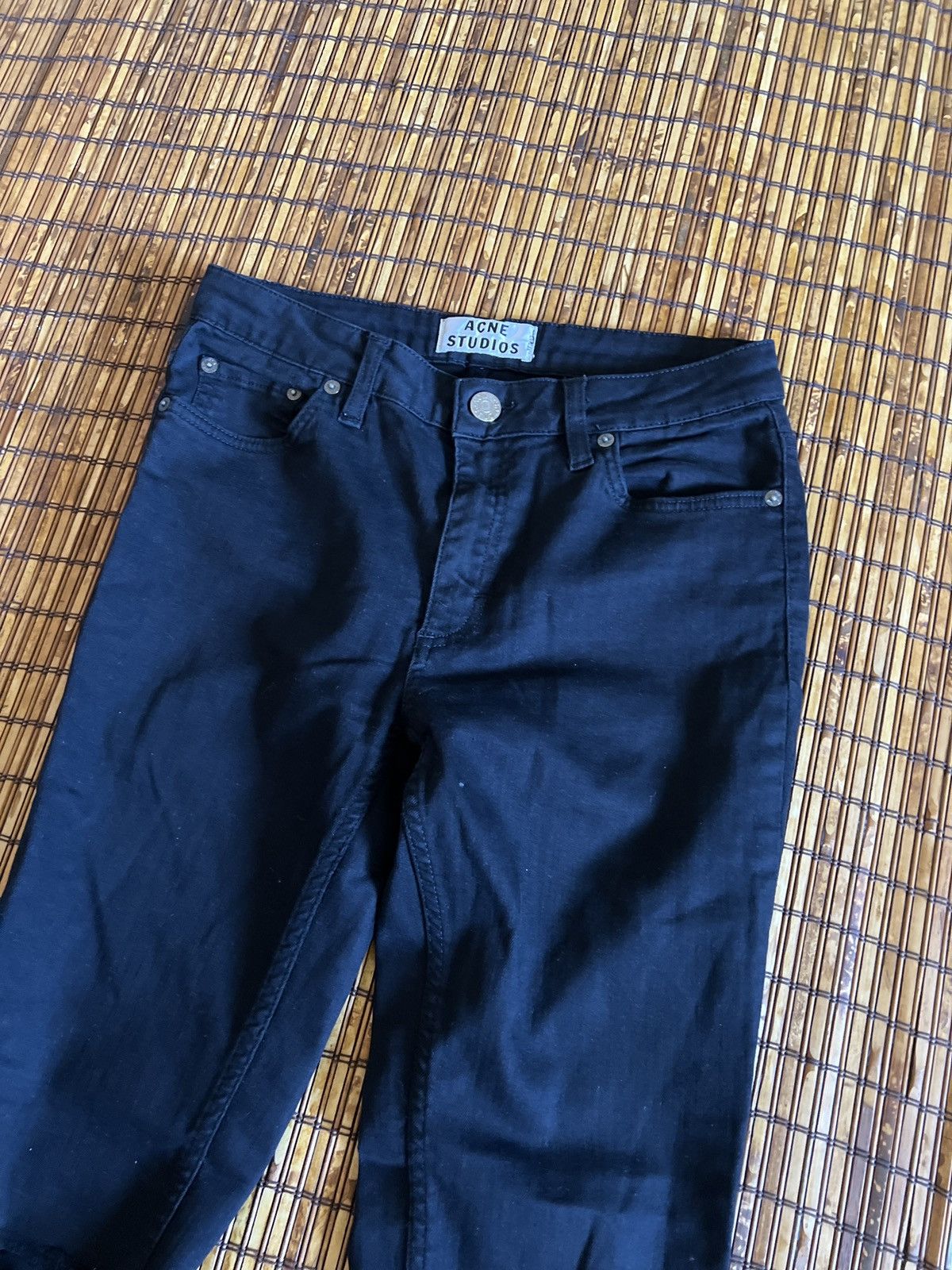 Acne Studios Acne Studios Black Cropped Skinny Distressed Denim jeans Size 28" / US 6 / IT 42 - 2 Thumbnail