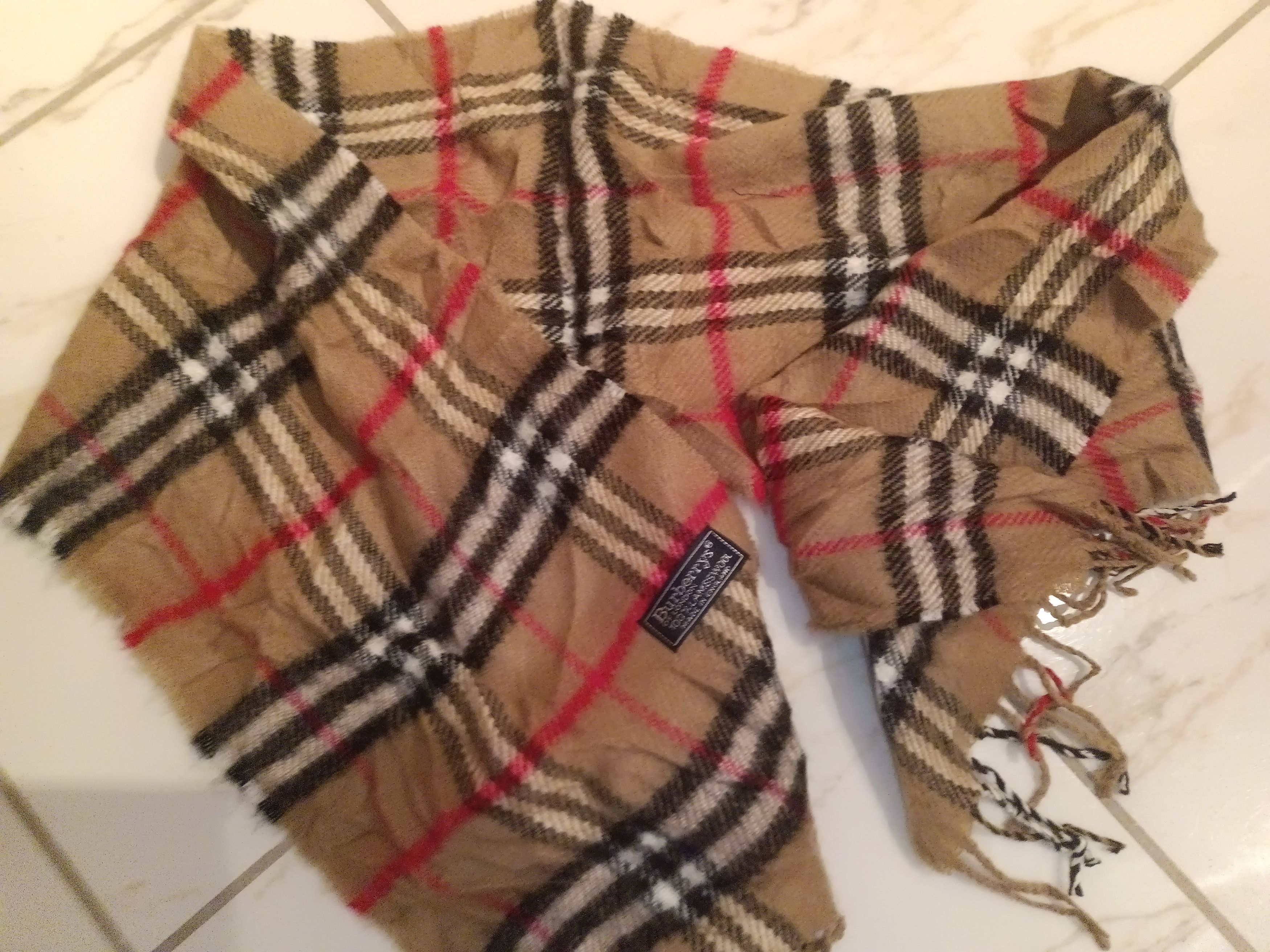 Burberry Burberry Vintage Scarf 100% Lambswool Size ONE SIZE - 1 Preview