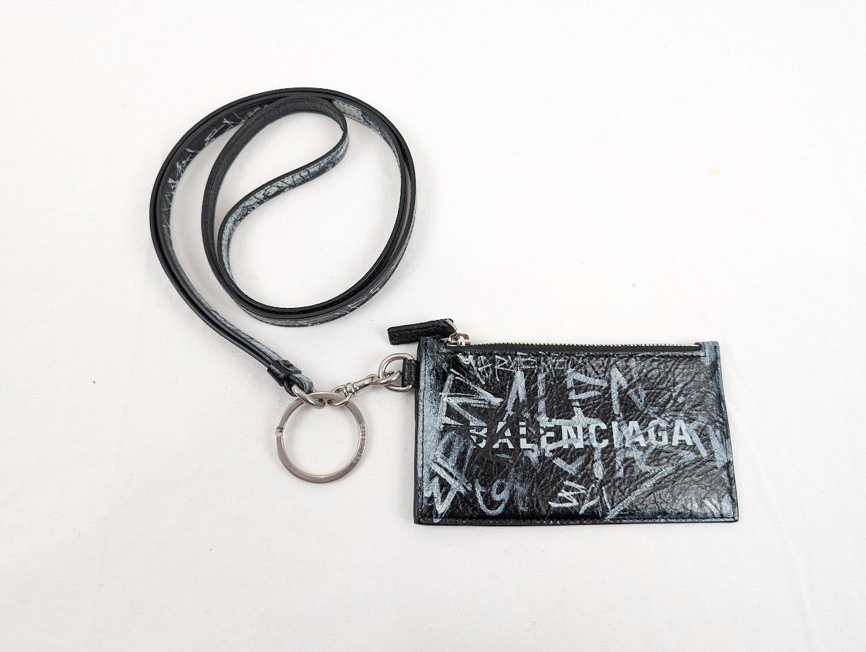 Balenciaga o1rshd1 Size: OS / Cash Card Case & Key Ring Size ONE SIZE - 1 Thumbnail