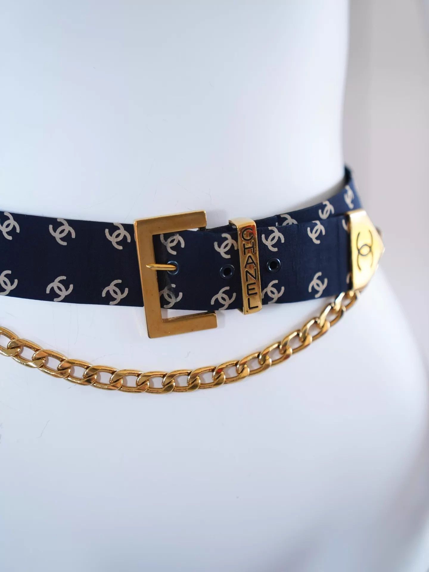 Chanel Chanel Vintage Navy Blue All-Over CC Logo Belt 75/30 SM Size ONE SIZE - 3 Thumbnail