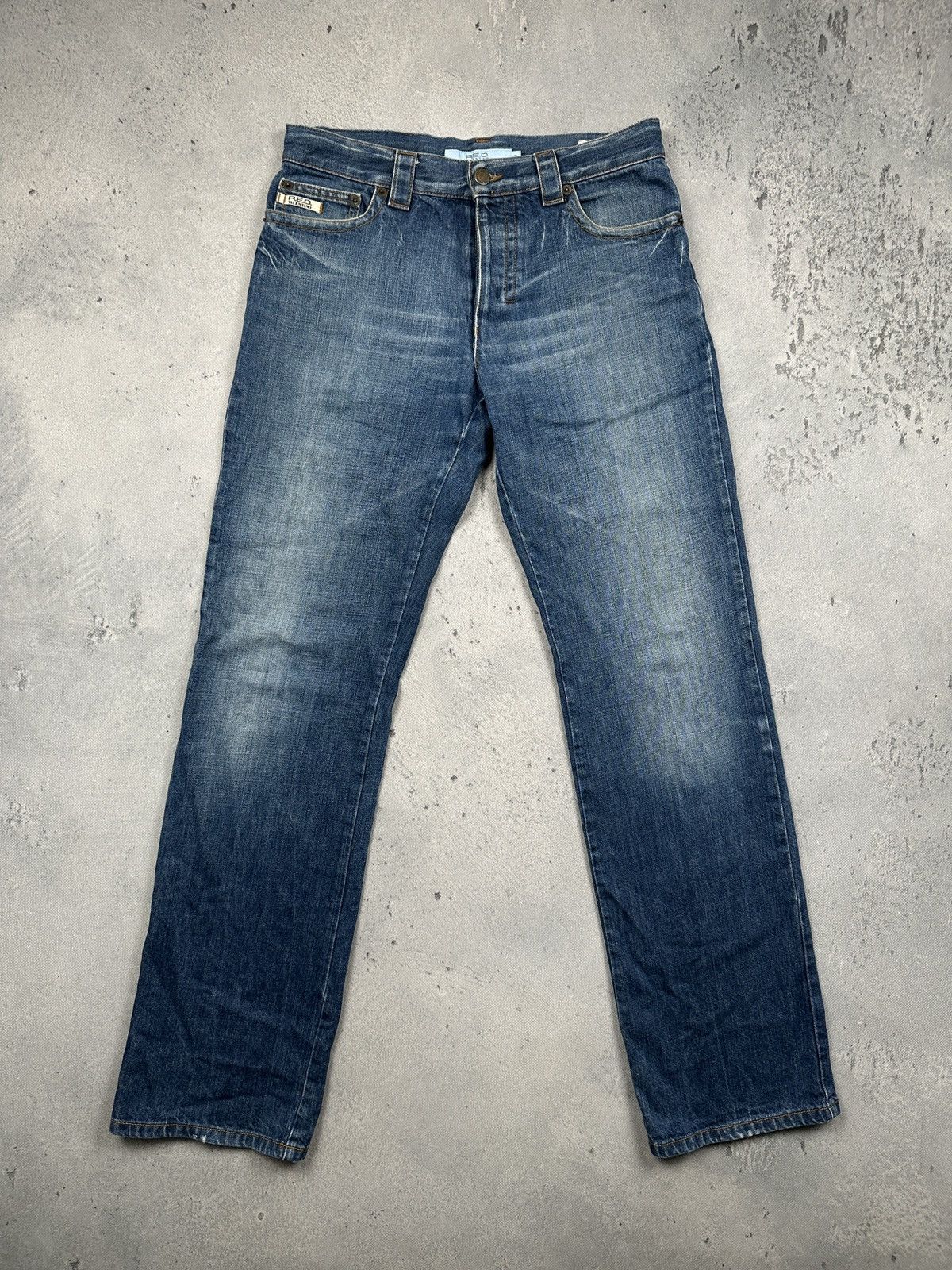 Valentino R.E.D. Valentino Vintage Faded Denim Jeans Flap Back Pockets Size US 31 - 4 Thumbnail