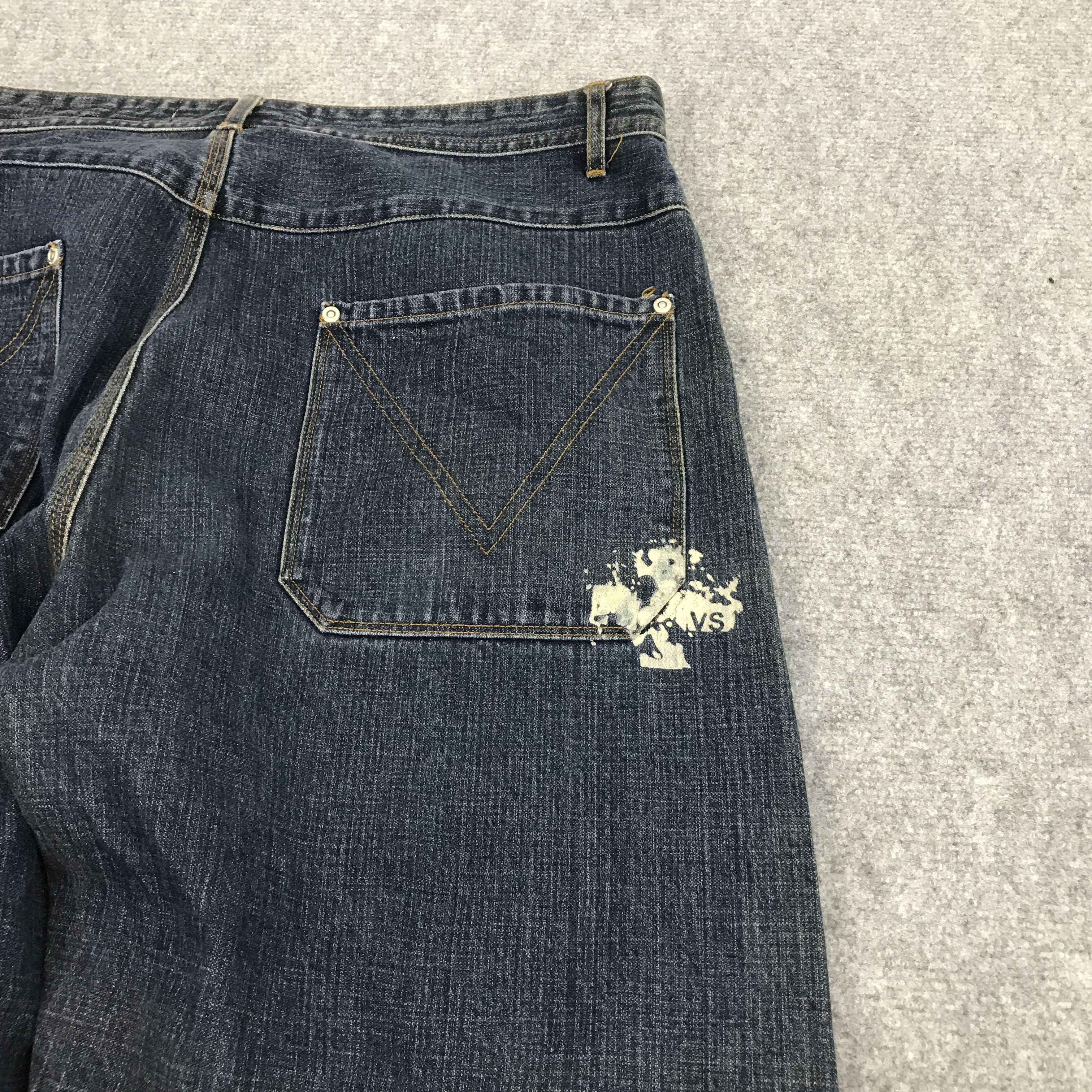Japanese Brand Version101 japanese brand baggy jean pants Size US 34 / EU 50 - 8 Thumbnail