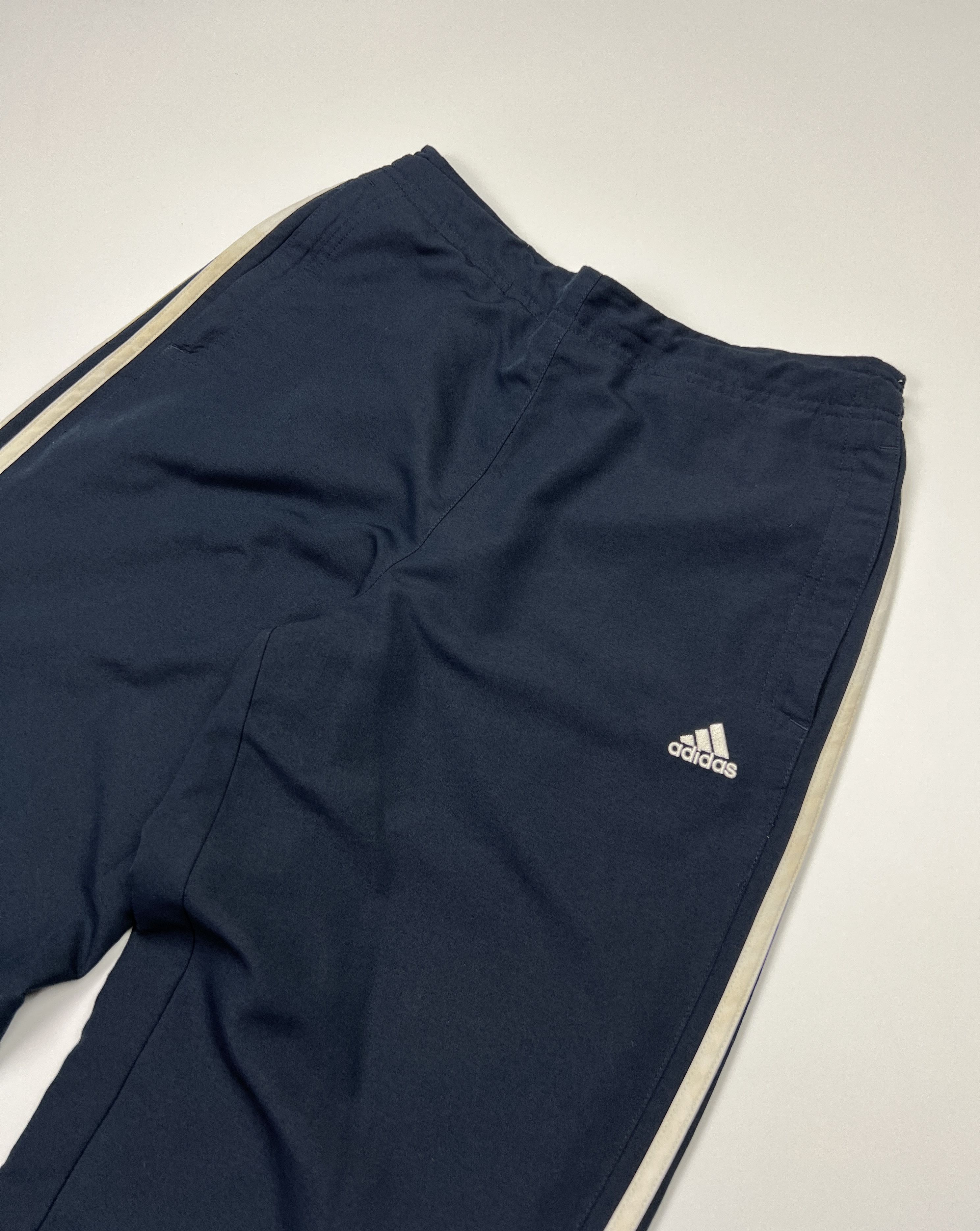 Adidas Vintage Adidas Nylon 3 Striped Wide Sport Pants Navy\White Size 28" / US 6 / IT 42 - 3 Thumbnail