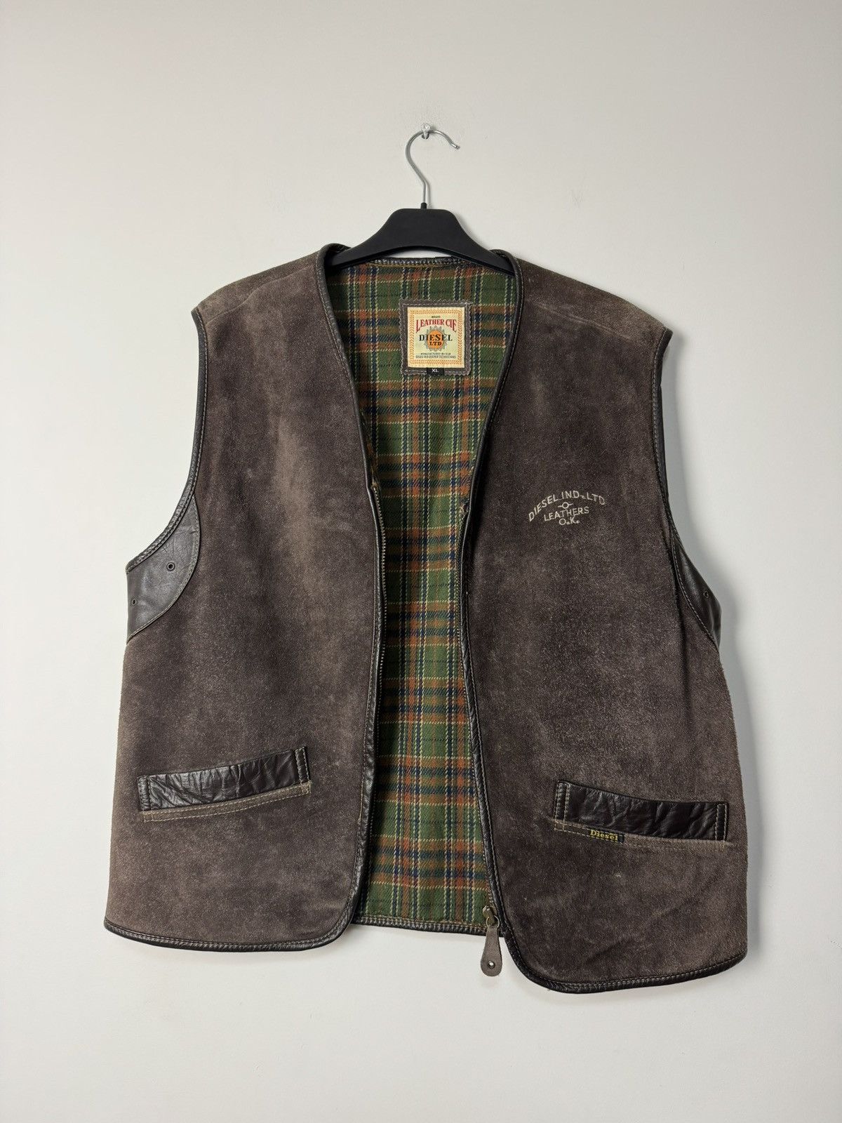 Diesel Vintage Diesel Leather Suede VestPlaid Lined Archive 90s Size US XL / EU 56 / 4 - 9 Thumbnail