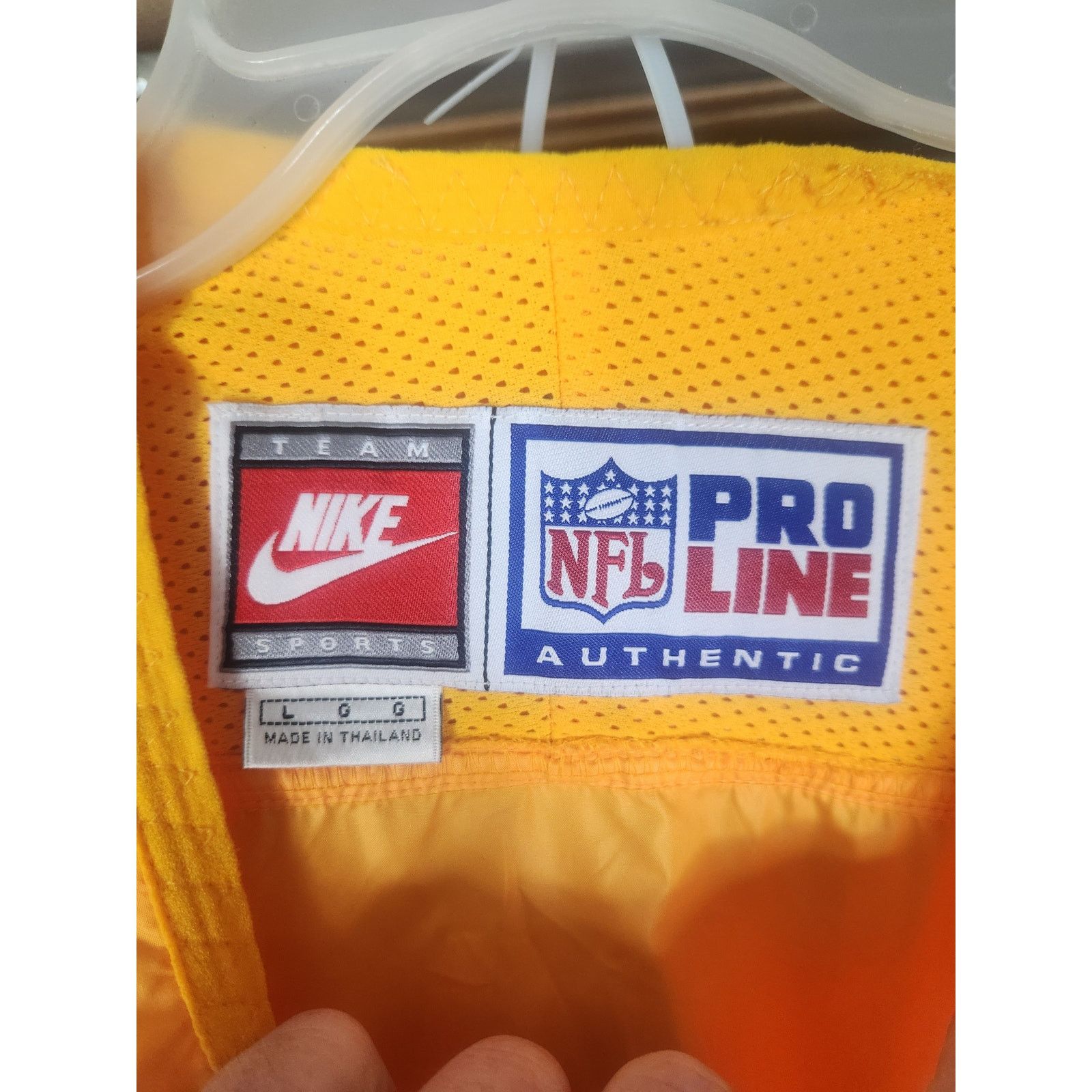 Nike Vintage Redskins Nike center Swoosh pullover men's large Size US L / EU 52-54 / 3 - 3 Thumbnail