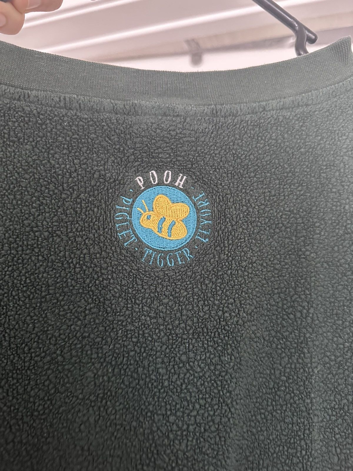 Disney VINTAGE DISNEY EMBROIDERED FLEECE CREWNECK Size US XL / EU 56 / 4 - 3 Thumbnail