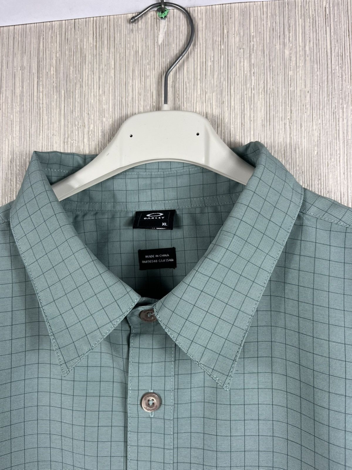Oakley Vintage Oakley checked gorpcore pocket shirt with small logo Size US XL / EU 56 / 4 - 13 Thumbnail
