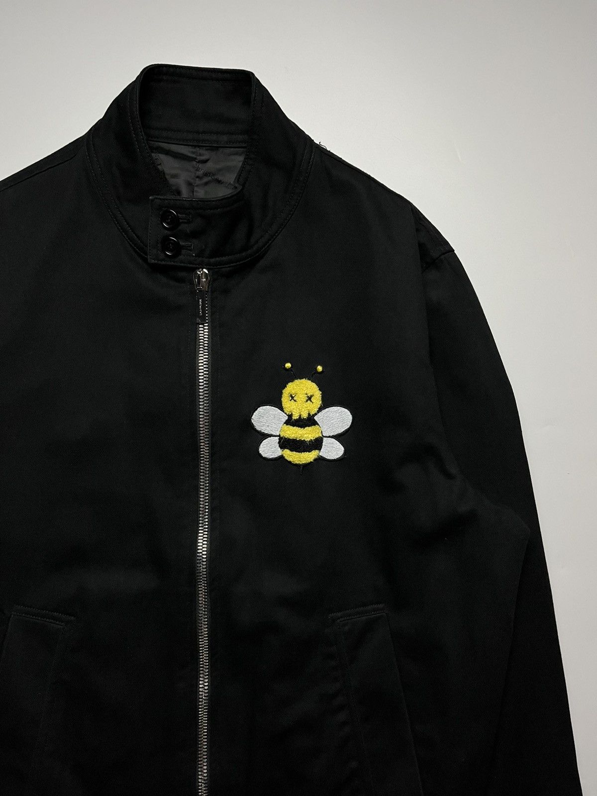 Dior × Kaws Dior Homme x KAWS SS19 Bee Drill Jacket - Kim Jones Era Size US L / EU 52-54 / 3 - 2 Thumbnail