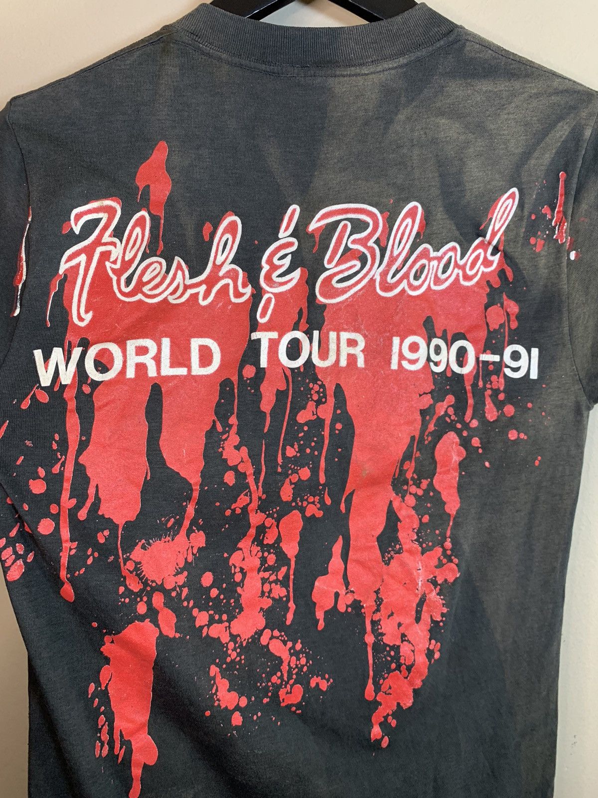 Band Tees × Vintage *RARE* Vintage 1990 Poison Flesh & Blood World Tour T-Shirt Size US S / EU 44-46 / 1 - 4 Thumbnail