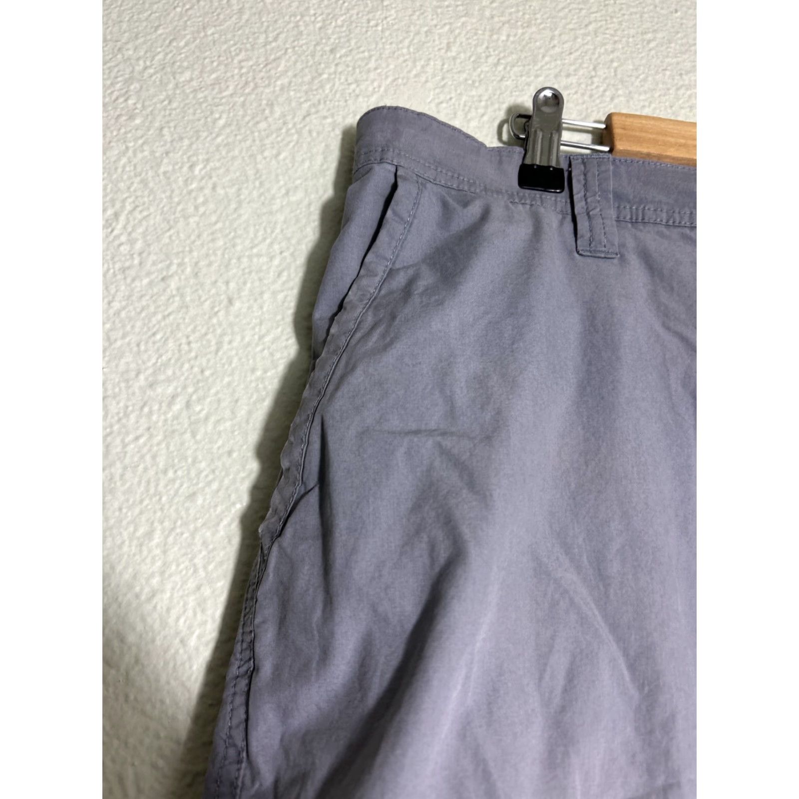 Vintage Columbia Men Shorts 38x10 Gray 100% Cotton Hiking Fishing Chino Reg Mens Size US 38 / EU 54 - 6 Thumbnail