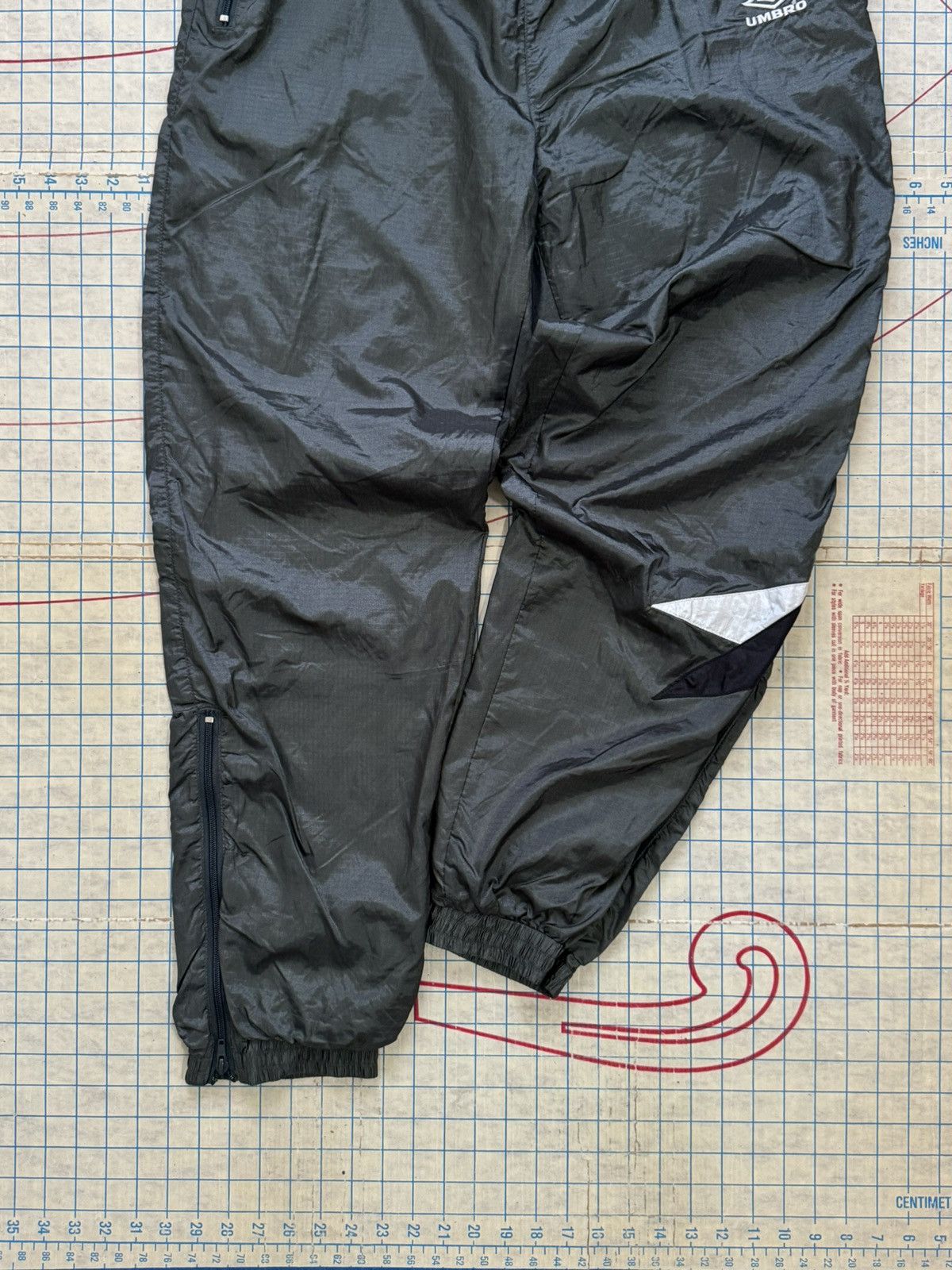 Umbro × Vintage Vintage Umbro Track Pants Greenish Grey Size XL Size US 36 / EU 52 - 5 Thumbnail