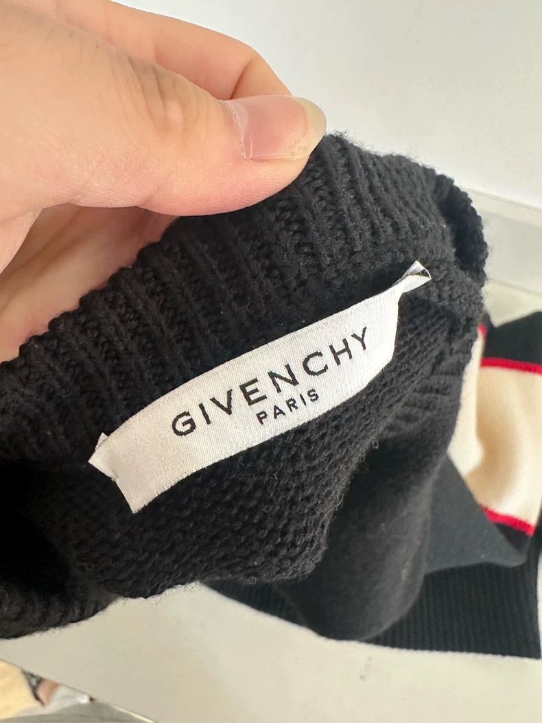 Givenchy Givenchy Classic Black and White Striped Sweater Size US M / EU 48-50 / 2 - 3 Thumbnail