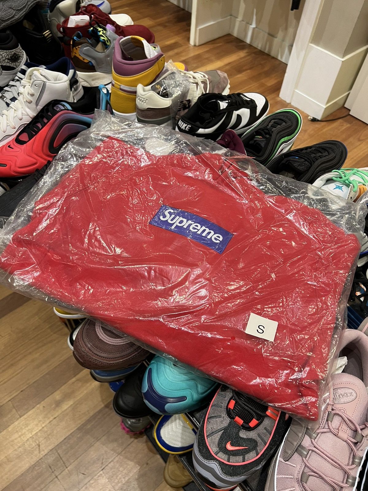 Supreme Supreme red box logo hoodie purple 2017 Size US S / EU 44-46 / 1 - 2 Thumbnail