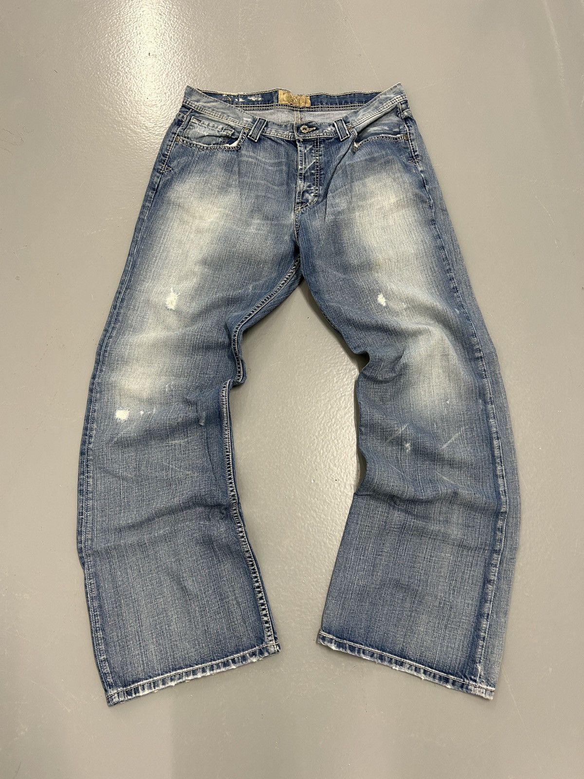 Crazy vintage y2k baggy faded essential true religion style