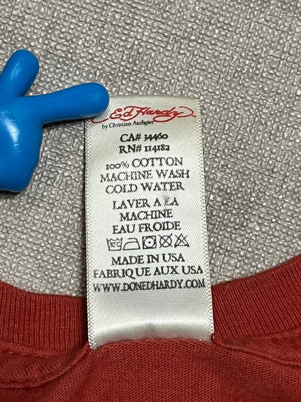 Ed Hardy Vintage Ed Hardy Women`s Red Logo Print T Shirt Size S Size S / US 4 / IT 40 - 10 Thumbnail