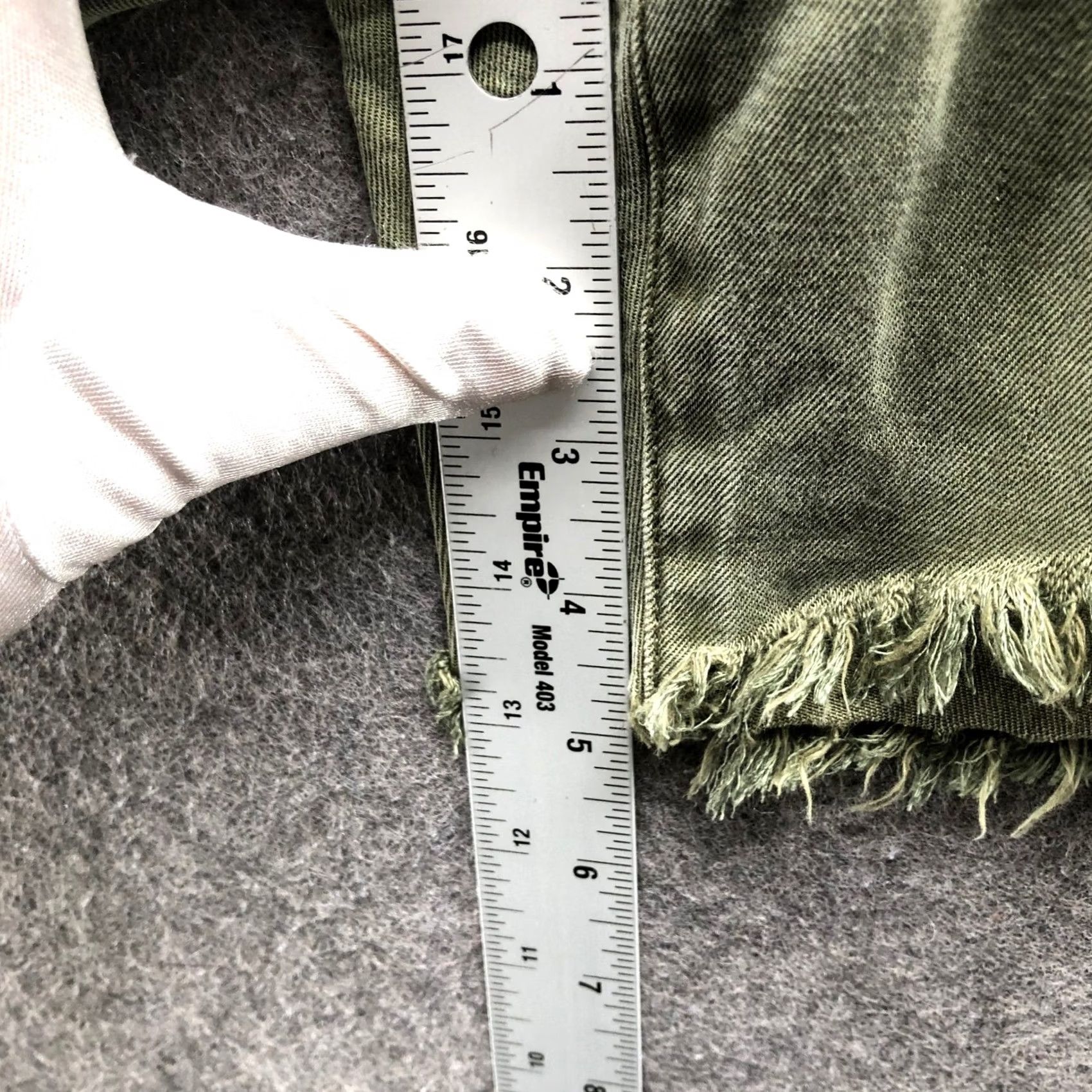 Vintage Aerie Frayed Shorts Womens XS High Rise Lyocell Blend Army Green Lightweight Size 26" / US 2 / IT 38 - 6 Thumbnail