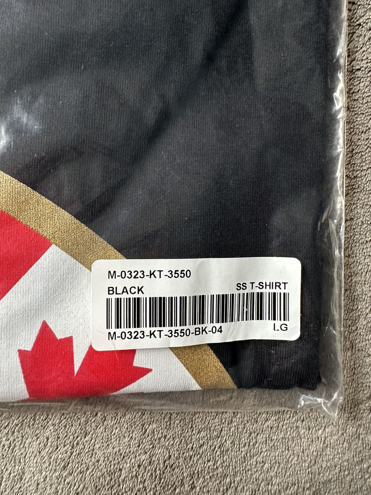 Drake × October's Very Own OVO CANADA FLAG 🇨🇦 OG OWL T-SHIRT TEE BRAND NEW with tags Size US L / EU 52-54 / 3 - 2 Thumbnail
