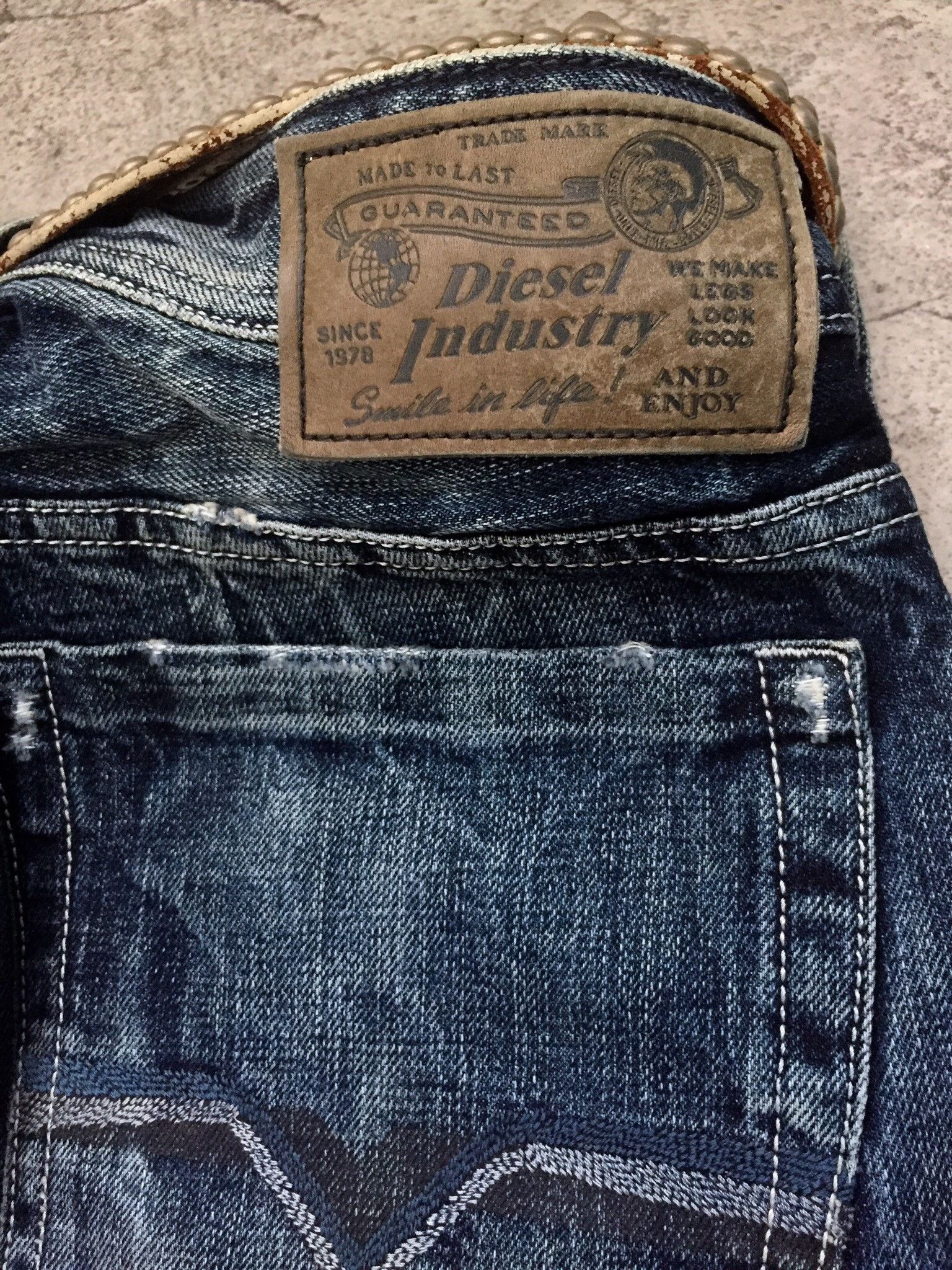 Diesel Diesel Italy Flare Wishkered Fade Wash Denim Pants Size US 32 / EU 48 - 6 Thumbnail
