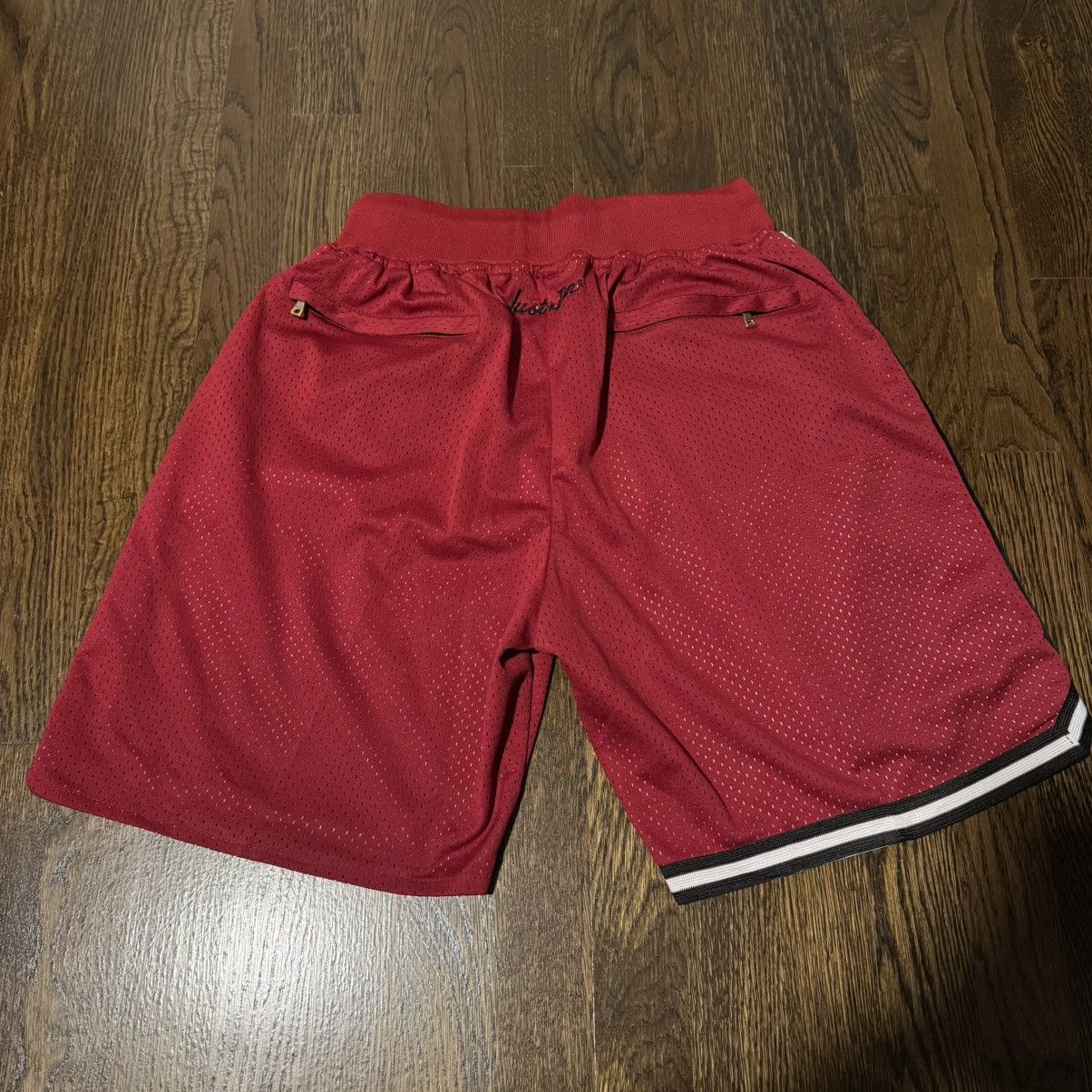 Other Miami Heat Don Shorts Size US 30 / EU 46 - 5 Thumbnail