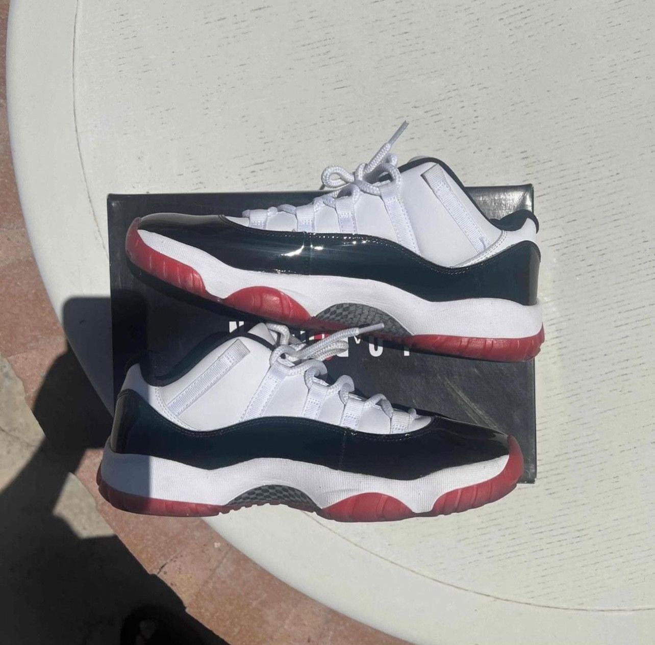 Jordan Brand Air Jordan 11 low concord bred Size US 11 / EU 44 - 2 Thumbnail
