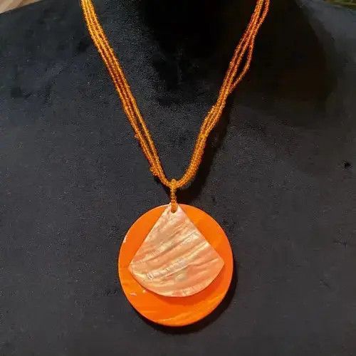 Vintage Round Mother Of Pearl Necklace Size ONE SIZE - 3 Thumbnail