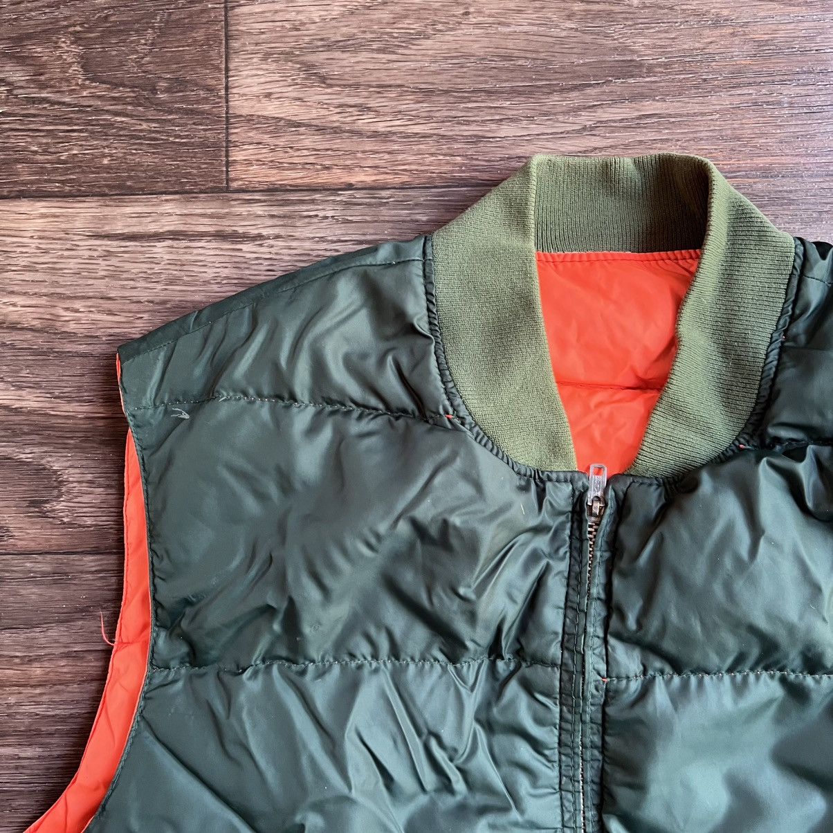 Other 1960s/70s Rainier down Vest With reversals Orange inner M/L Size US M / EU 48-50 / 2 - 3 Thumbnail