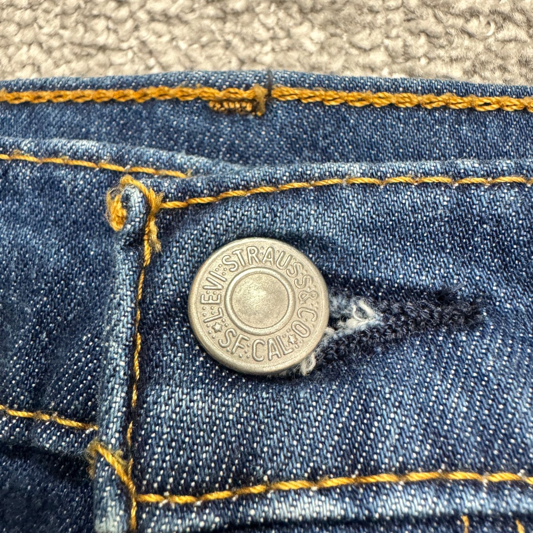 Levi's VINTAGE Levi's 511 Slim Fit Denim Jeans Mens 31x30 Blue Medium Wash Stretch Casual Streetwear Size US 31 - 3 Thumbnail