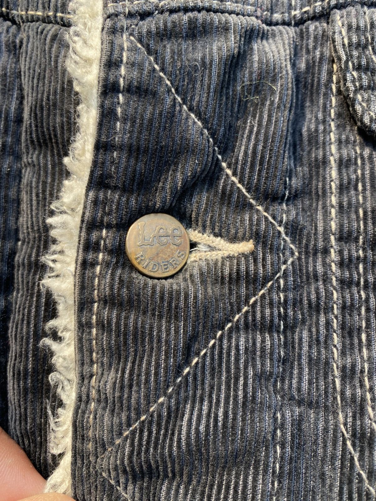 Lee × Vintage Vintage Lee Washed Denim Furr jacket Size US S / EU 44-46 / 1 - 10 Thumbnail