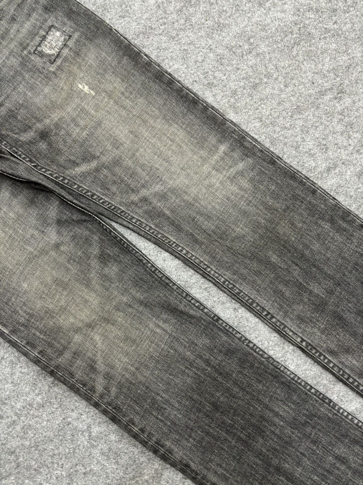 Burberry Statement Denim💥BURBERRY Patchwork Distressed Denim F568 Size US 31 - 11 Thumbnail