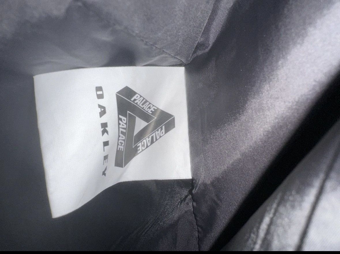 Oakley × Palace Oakley Palace Puffa Size US M / EU 48-50 / 2 - 6 Thumbnail