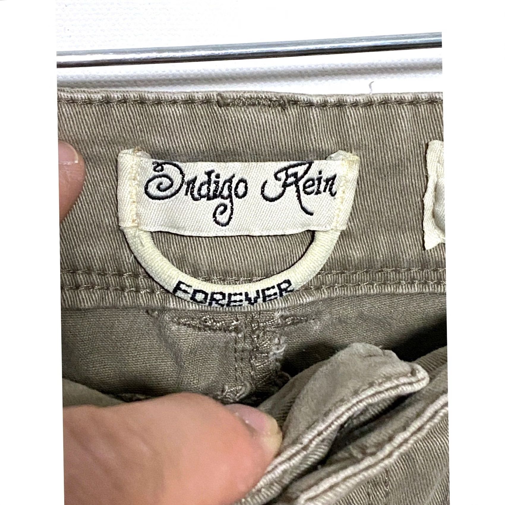 Olive Indigo Rein Forever Jean Shorts Juniors 1 Stretch Brown Olive 2" Inseam Y2K Summer Boho Womens Juniors Stretch Denim Shorts Size 26" / US 2 / IT 38 - 4 Thumbnail