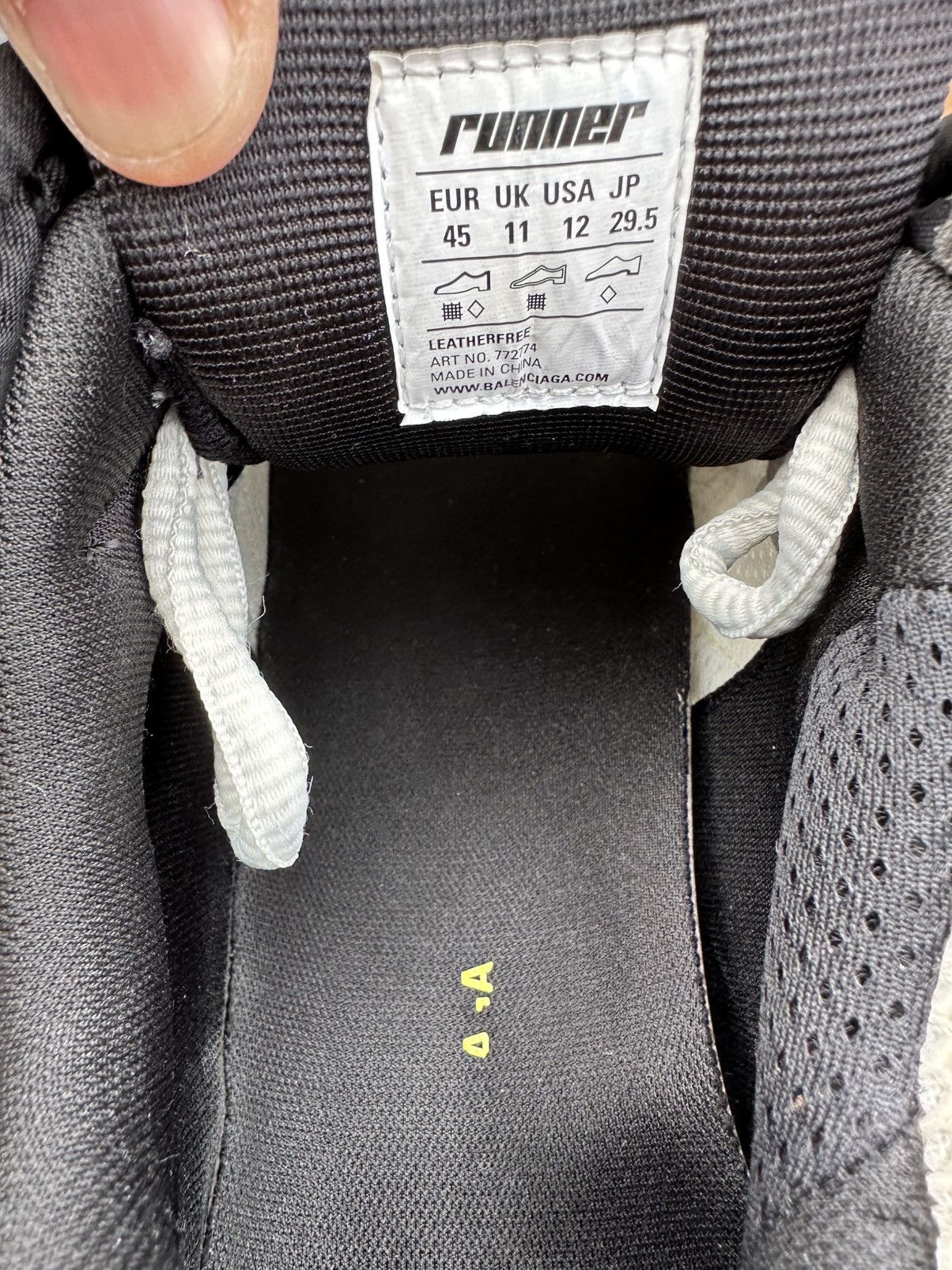 Balenciaga Balenciaga Runner Grey/Blue Size US 12 / EU 45 - 15 Thumbnail