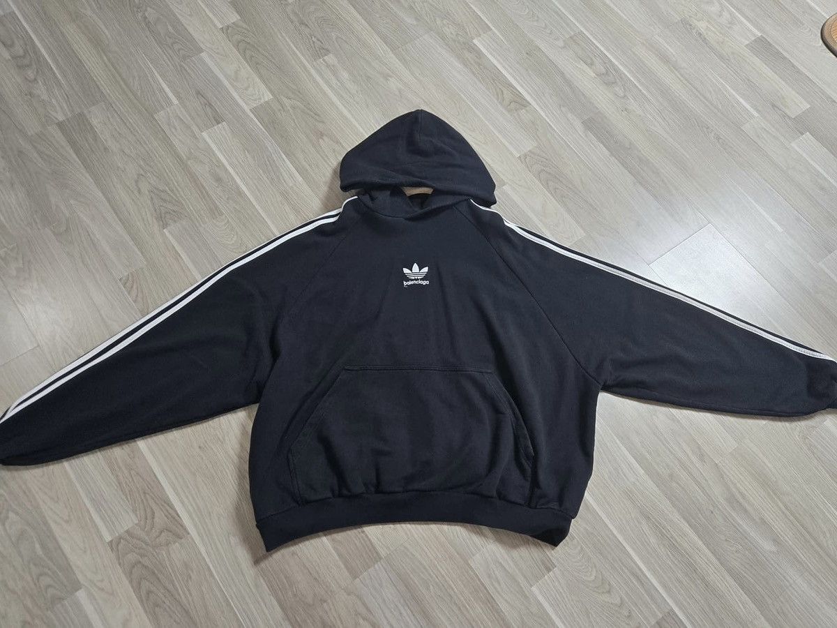 Balenciaga Balenciaga X Adidas large fit hoodie Size US M / EU 48-50 / 2 - 1 Thumbnail