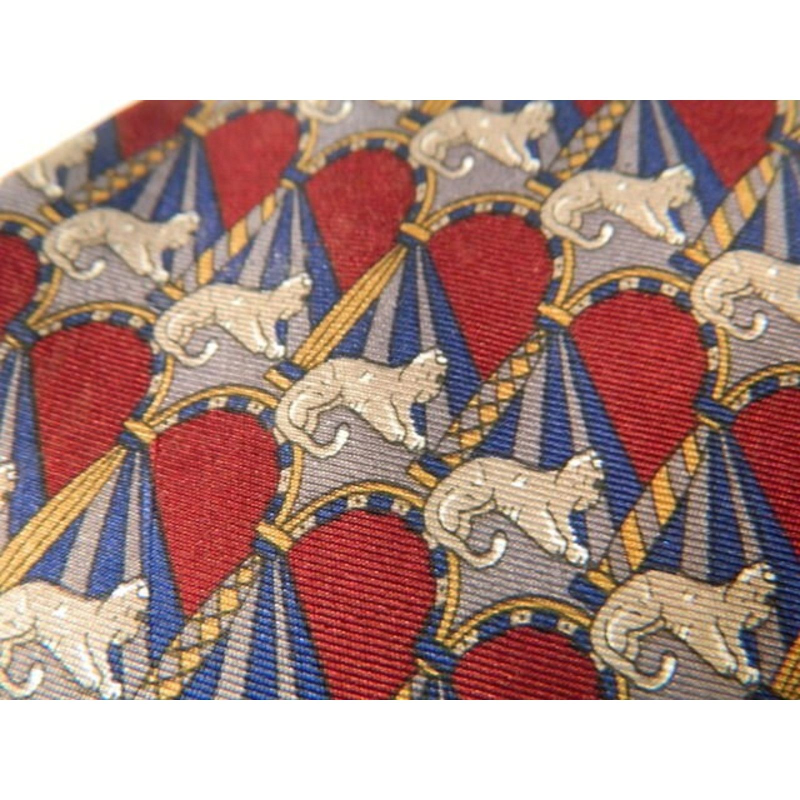 Geoffrey Beene Vintage Wide Geoffrey Beene Silk Maroon Lion Sphinx Tie Size ONE SIZE - 6 Thumbnail