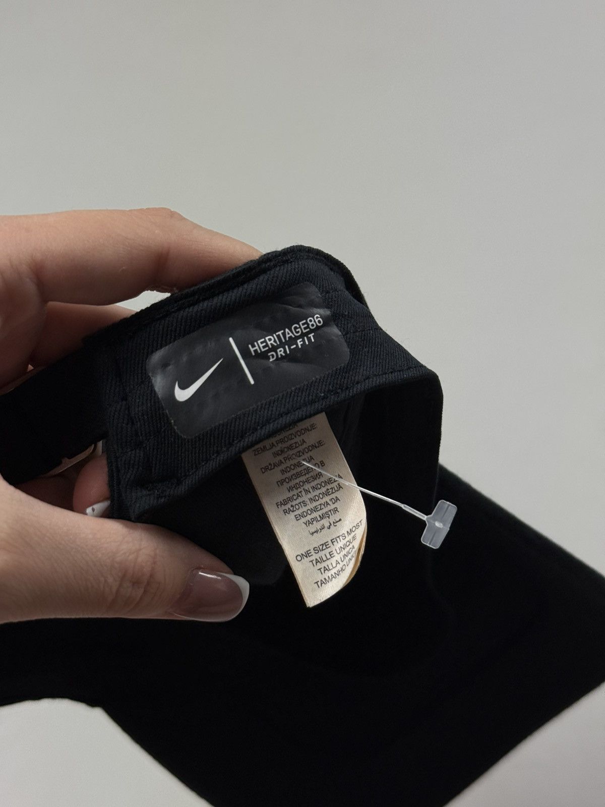 Nike Nike RF Roger Federer Dri Fit Court Heritage 86 Baseball Cap Size ONE SIZE - 17 Thumbnail