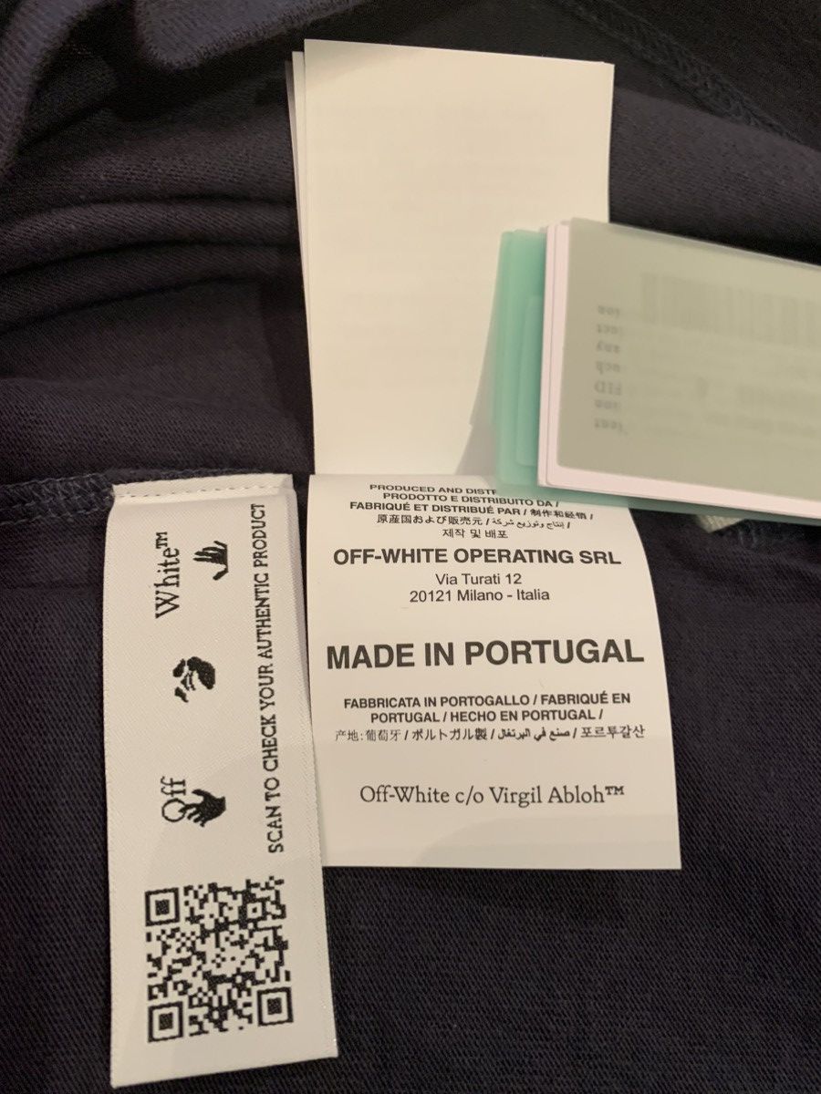 Off-White Off-White Two-Tone Striped Motif T-Shirt S Size US S / EU 44-46 / 1 - 11 Thumbnail